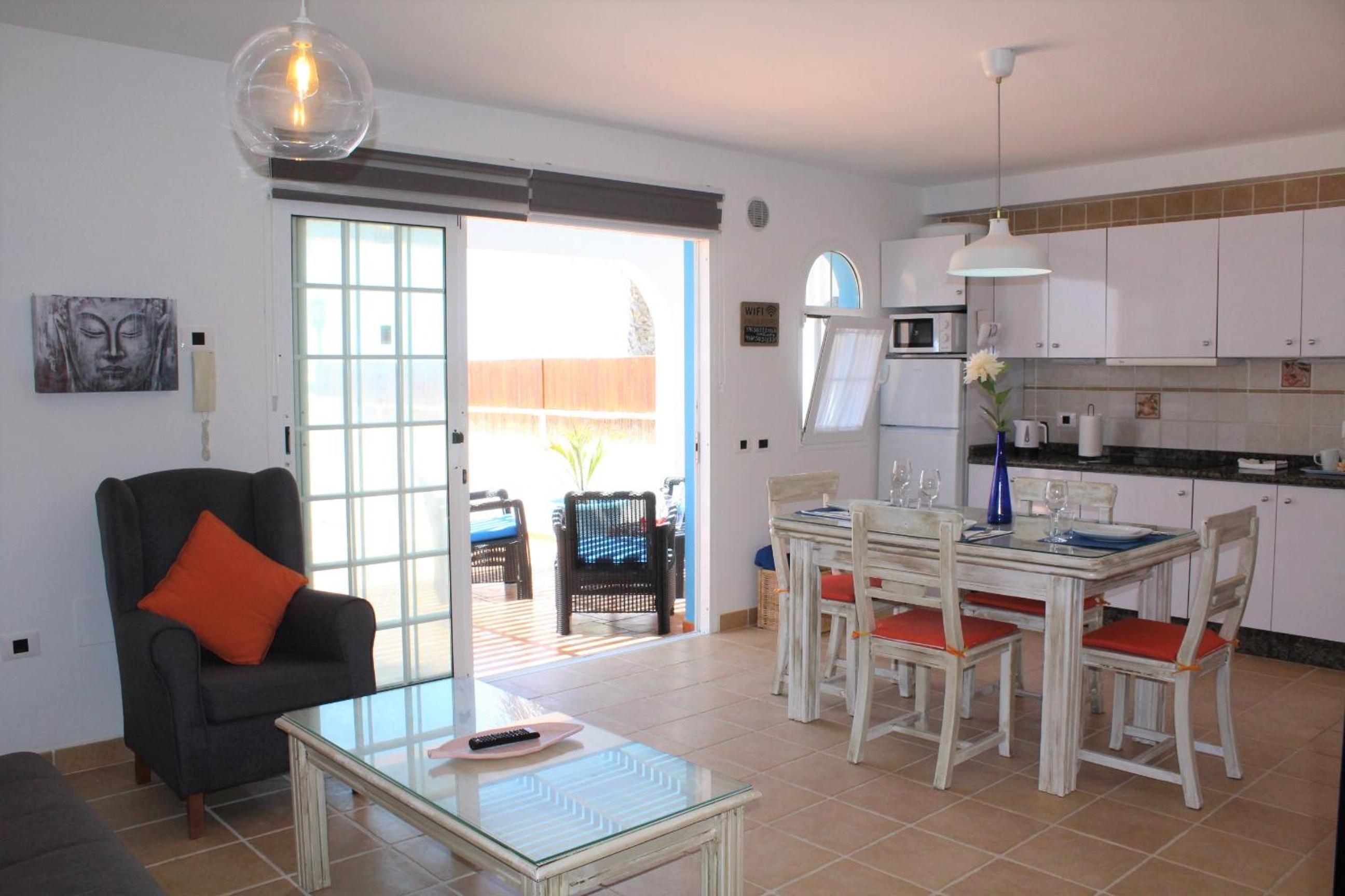 One-Bedroom House photo 3