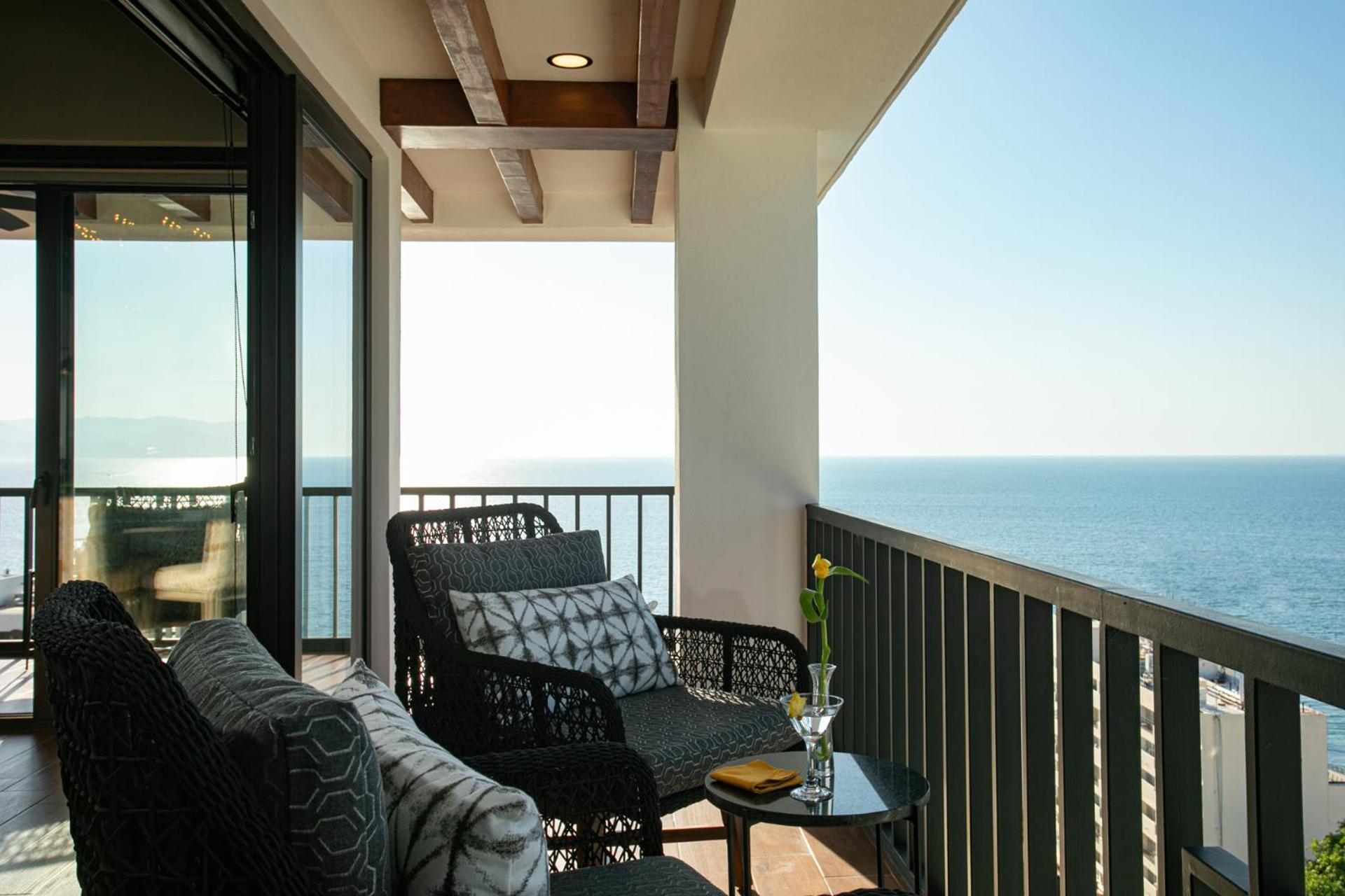 Penthouse Apartment - Photo 23