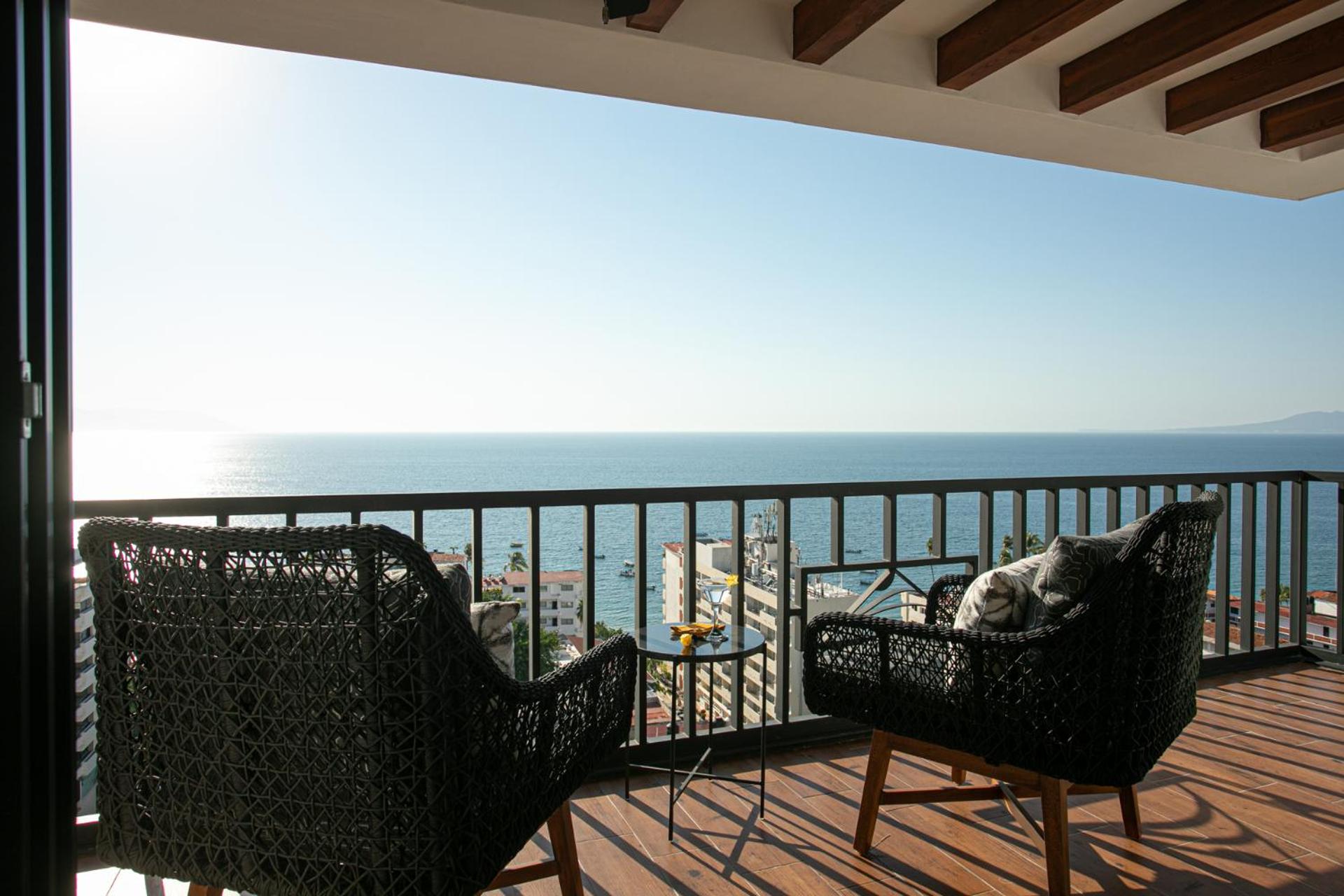 Penthouse Apartment - Photo 24
