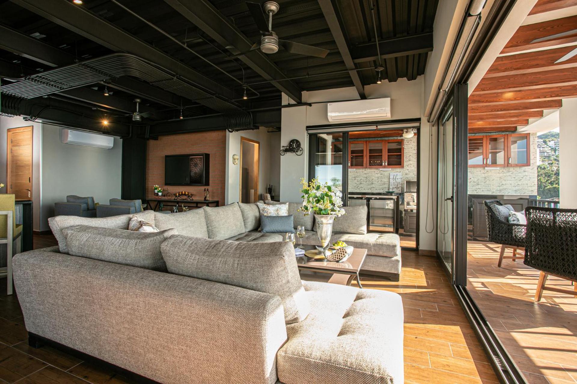 Penthouse Apartment - Photo 9
