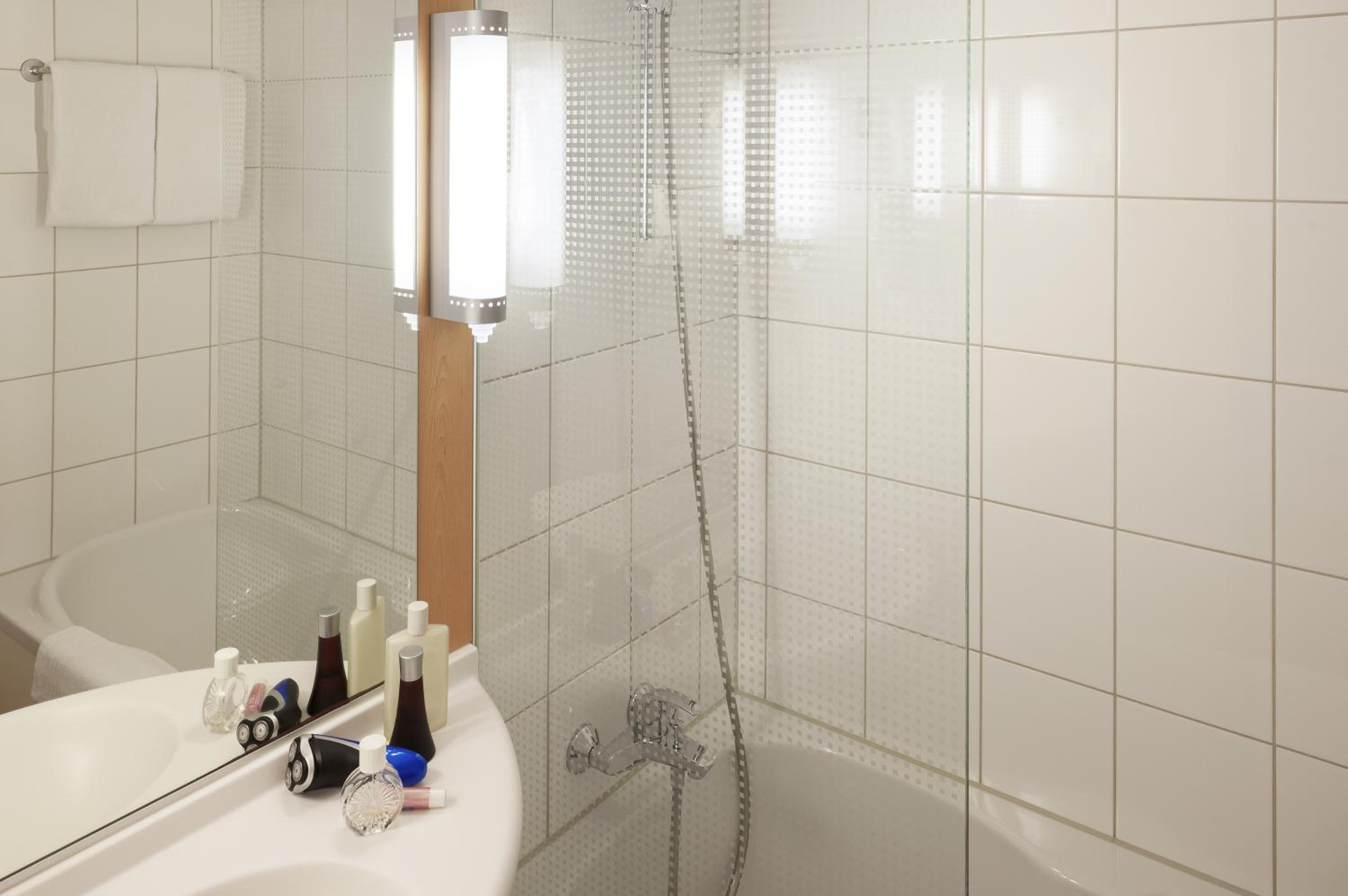 Quadruple Room - Photo 4