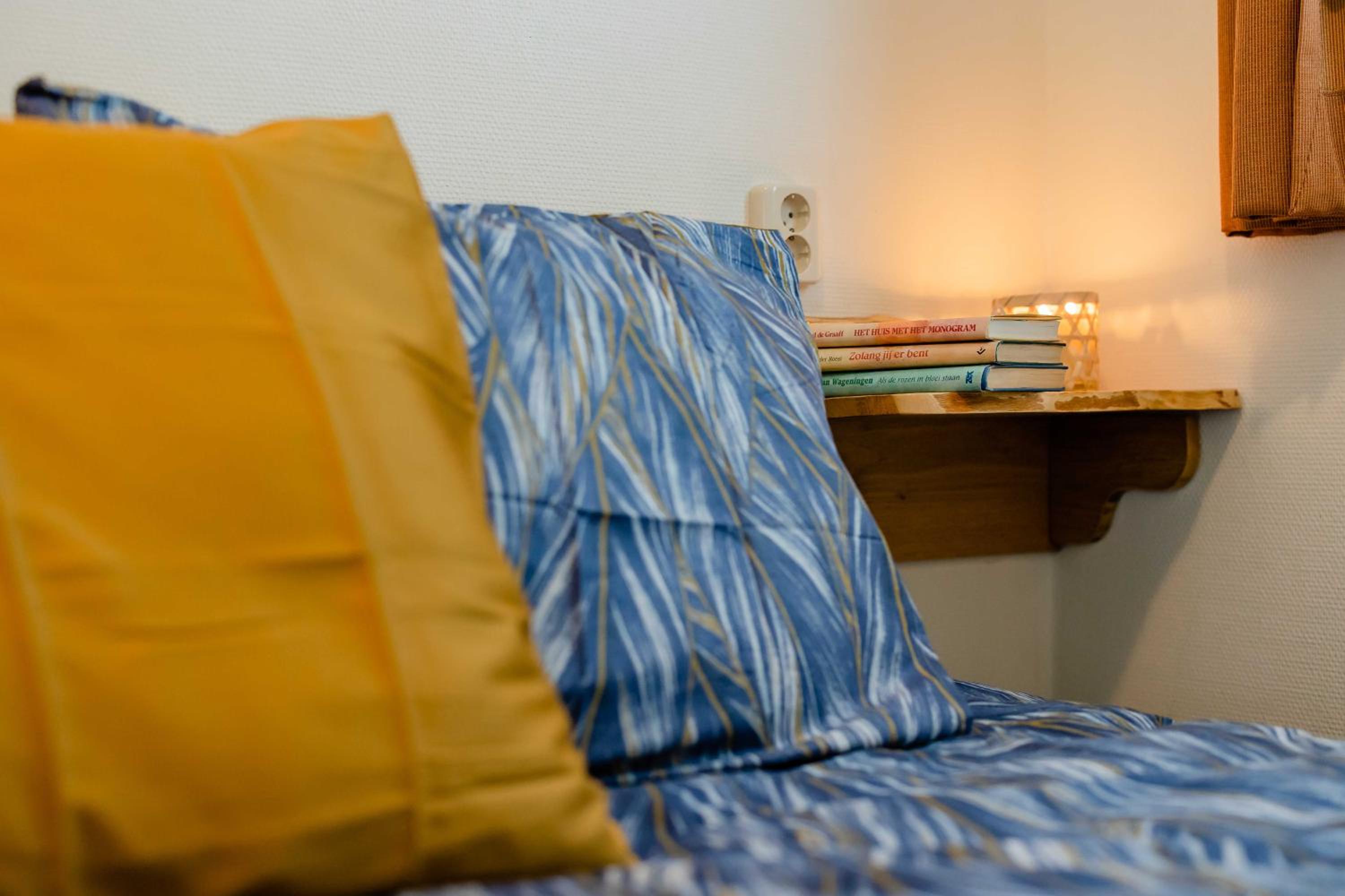 One-Bedroom Apartment photo 1