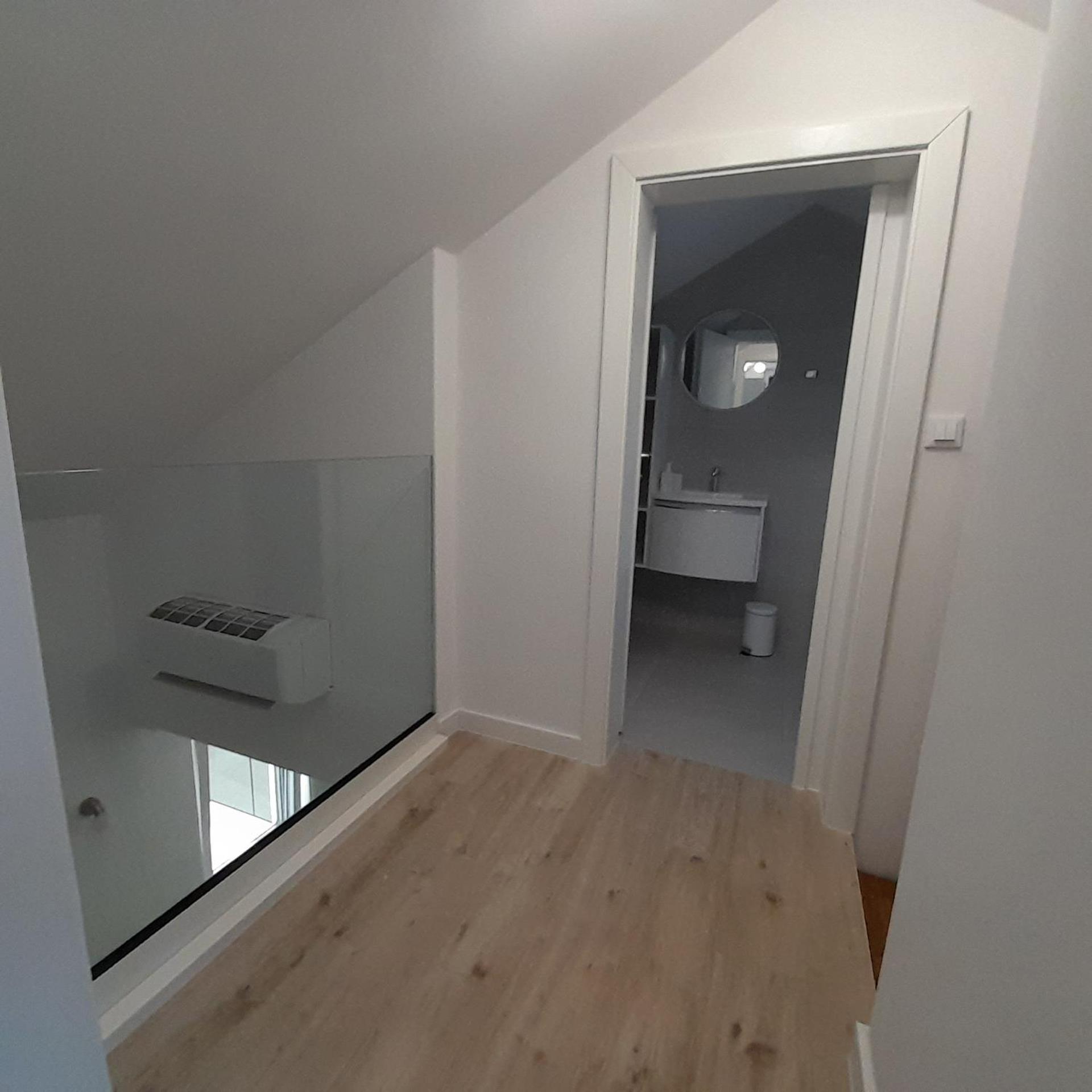 Two-Bedroom Apartment - Photo 2