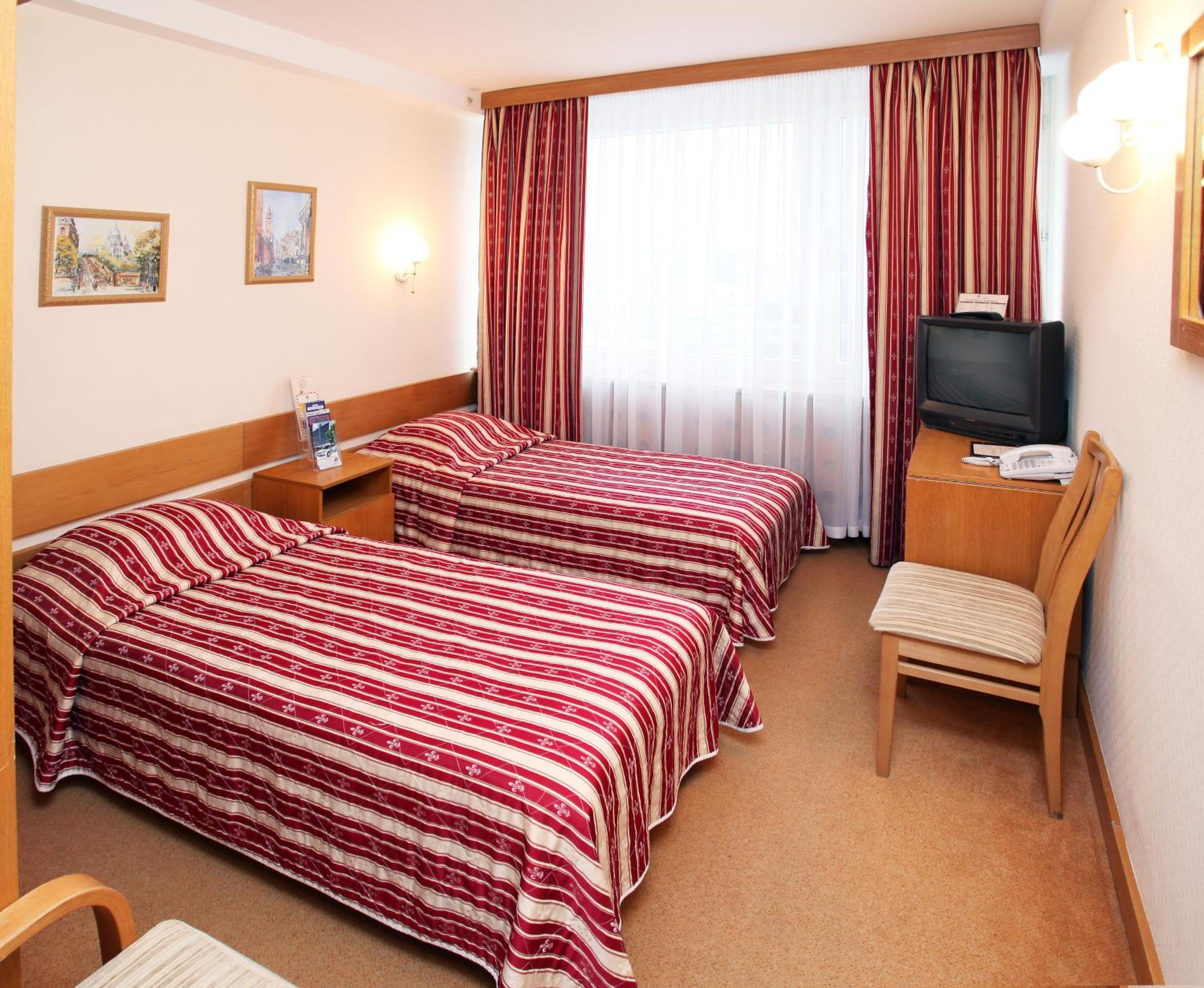 Standard Twin Room photo 2