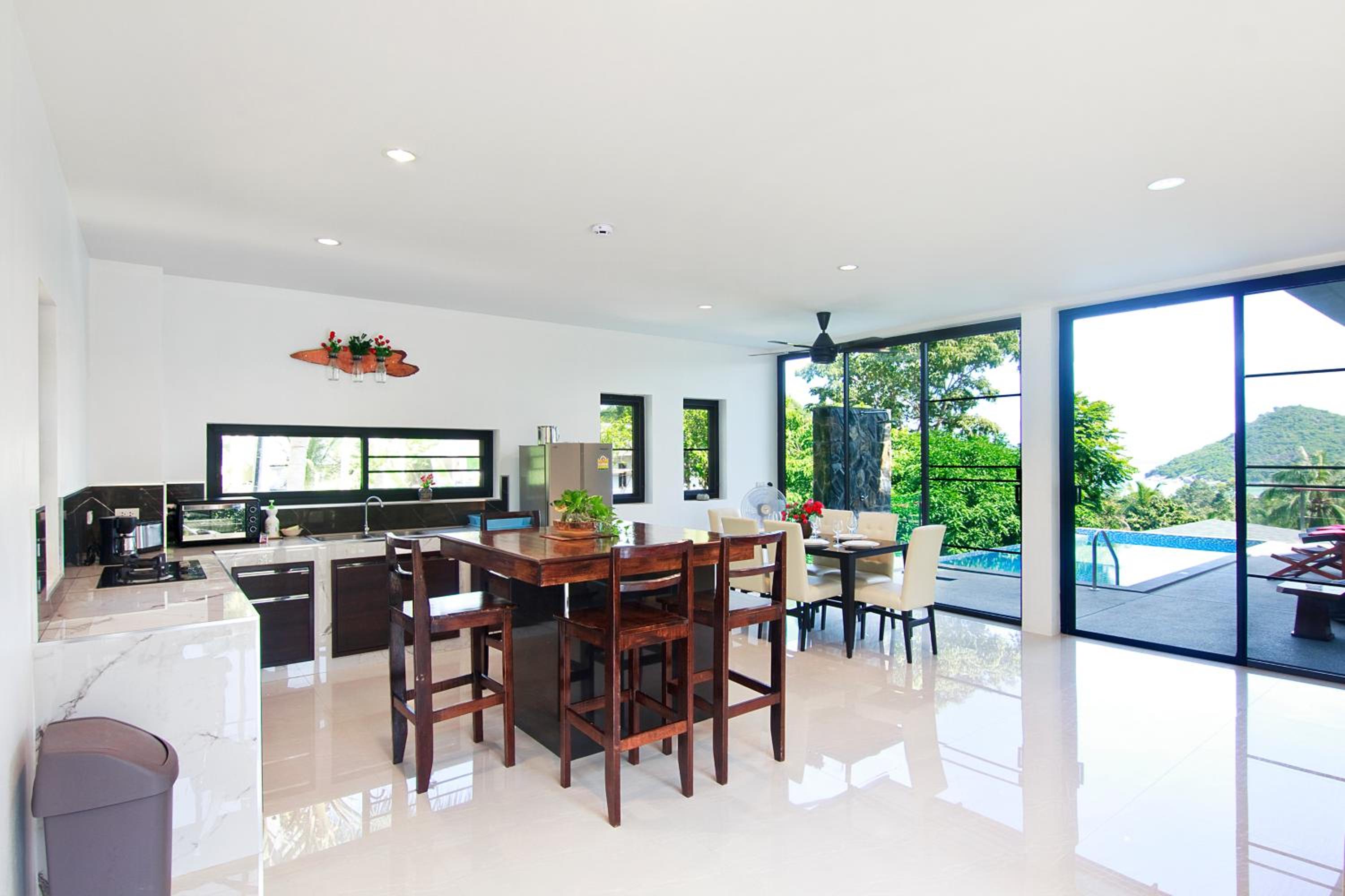 Villa with Sea View photo 3