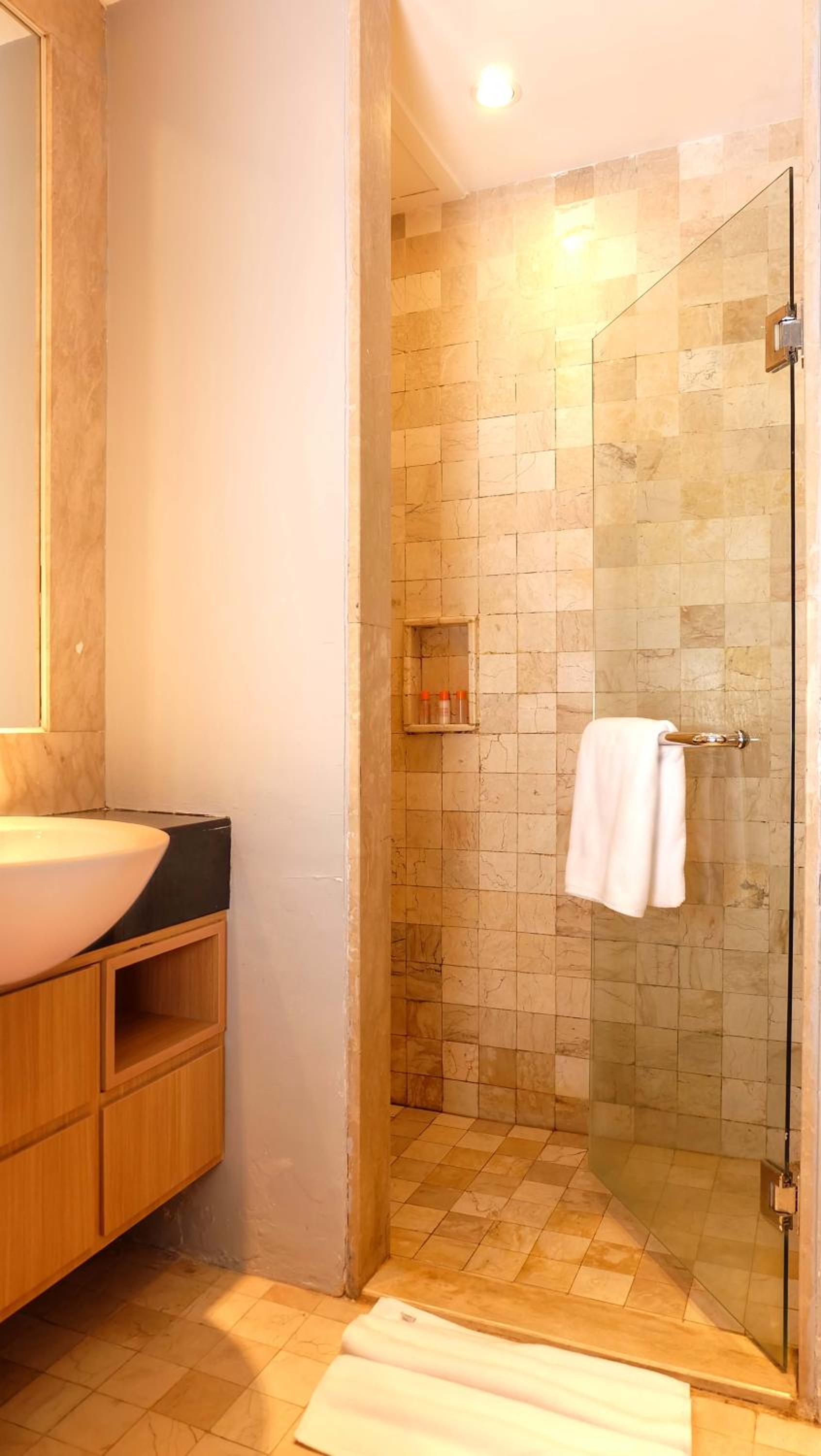 Deluxe Double or Twin Room - Photo 2