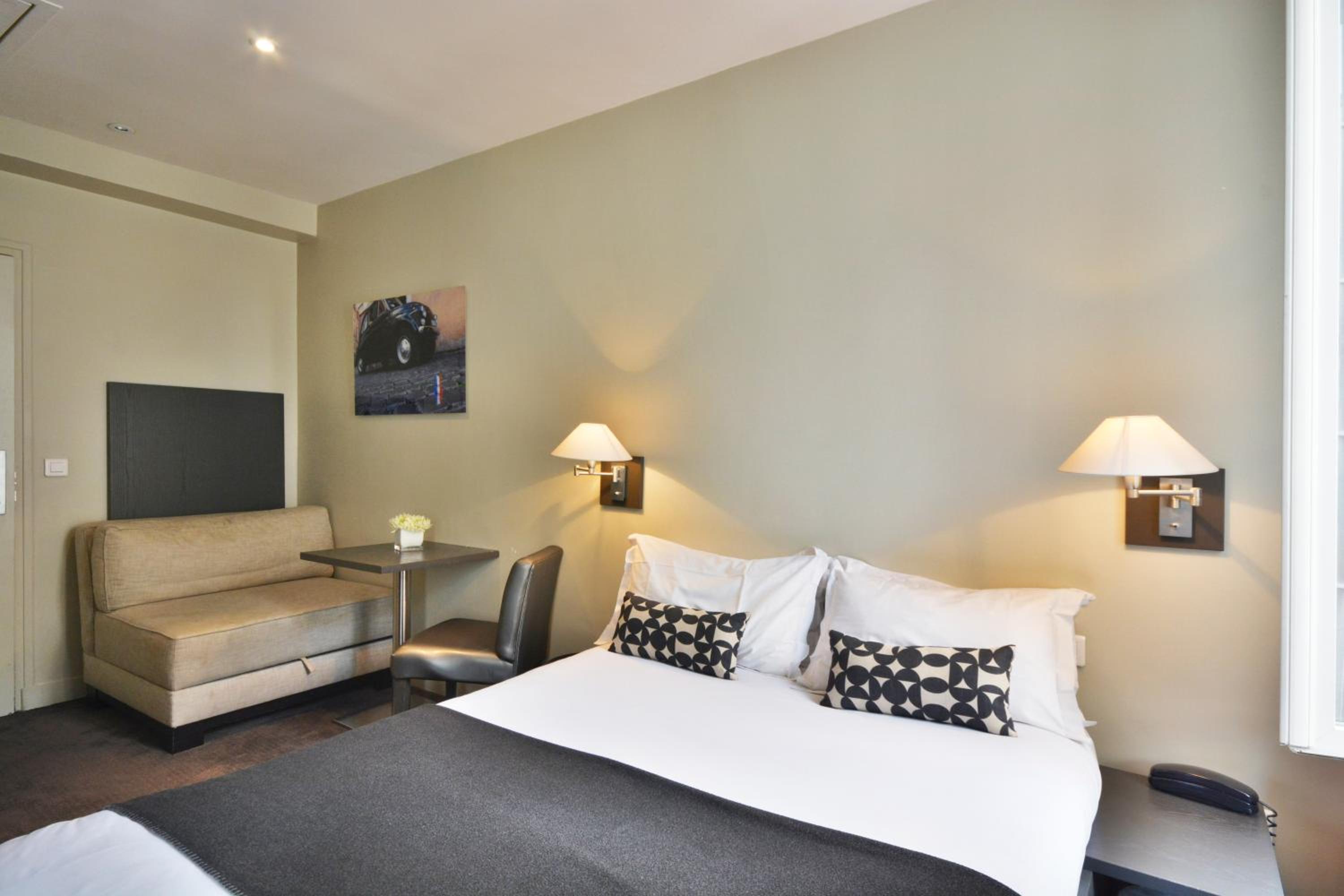 Deluxe Double Room photo 2