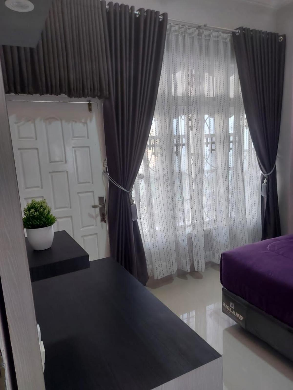 Family Room with Balcony - Photo 6