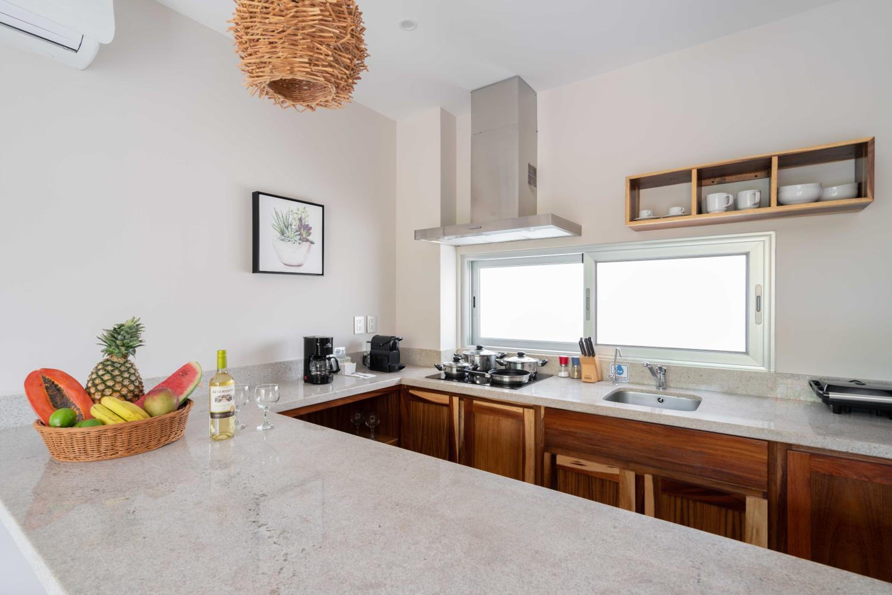 One-Bedroom Apartment - Photo 12