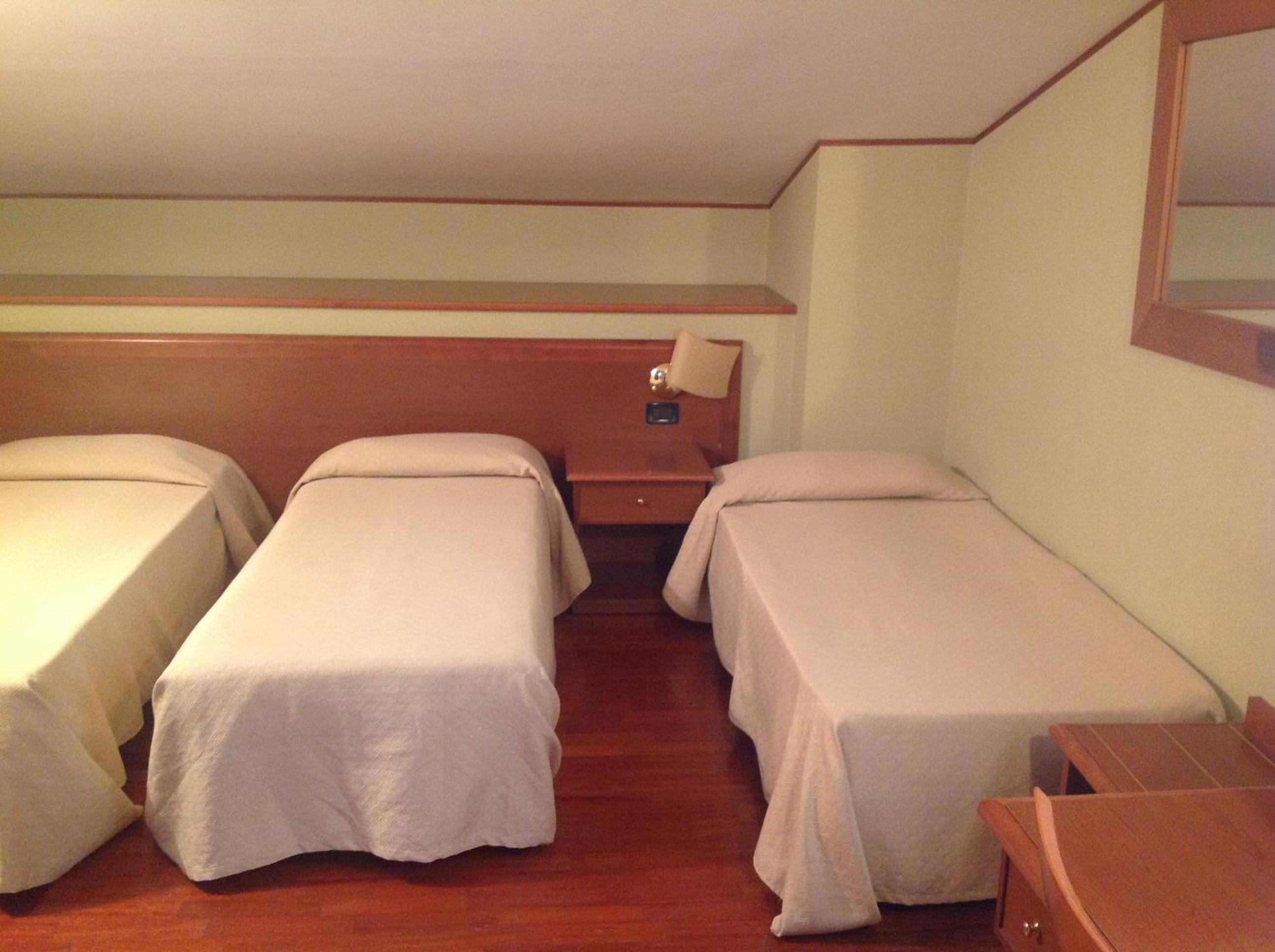 Triple Room - Photo 2