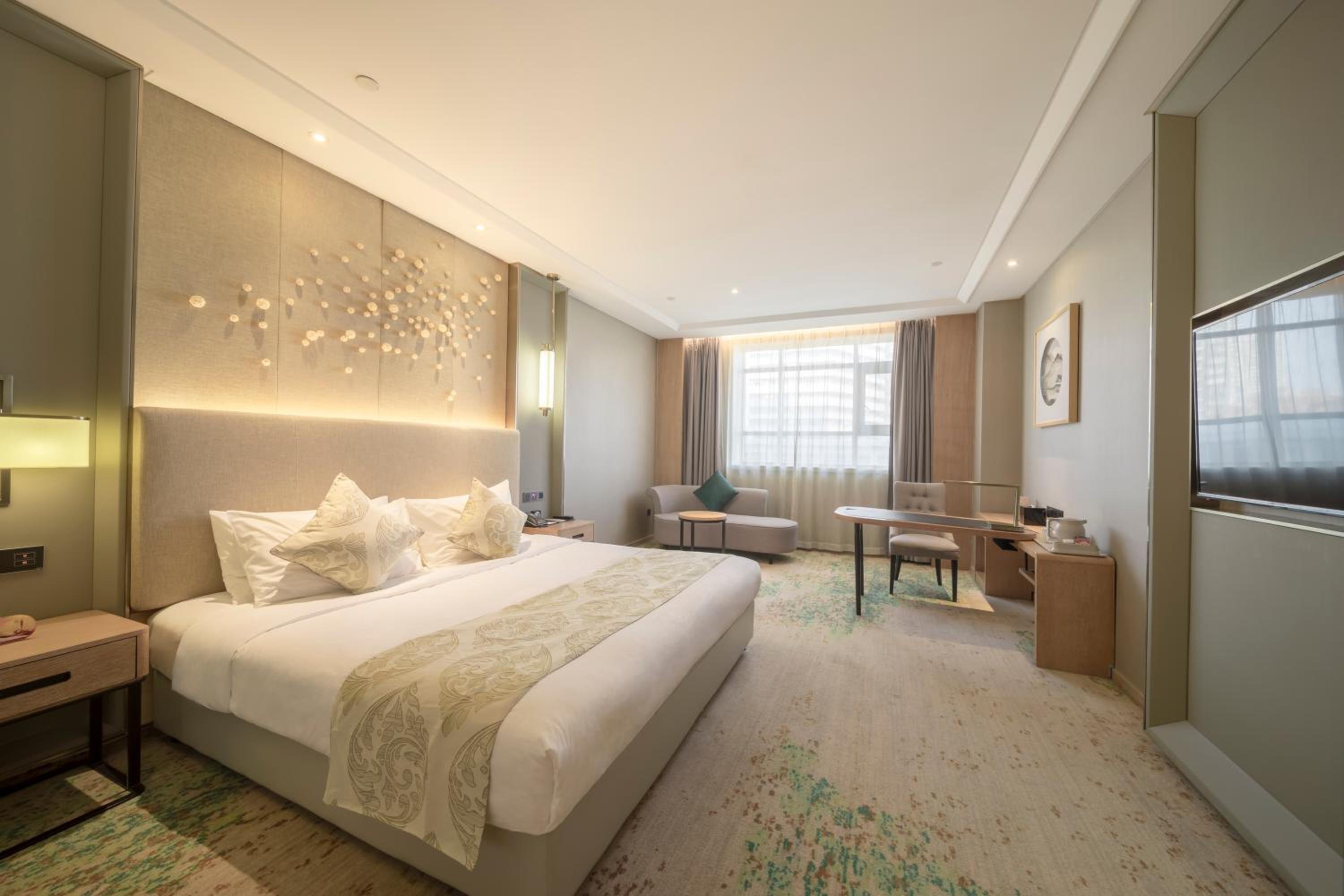 Executive Deluxe King Room
