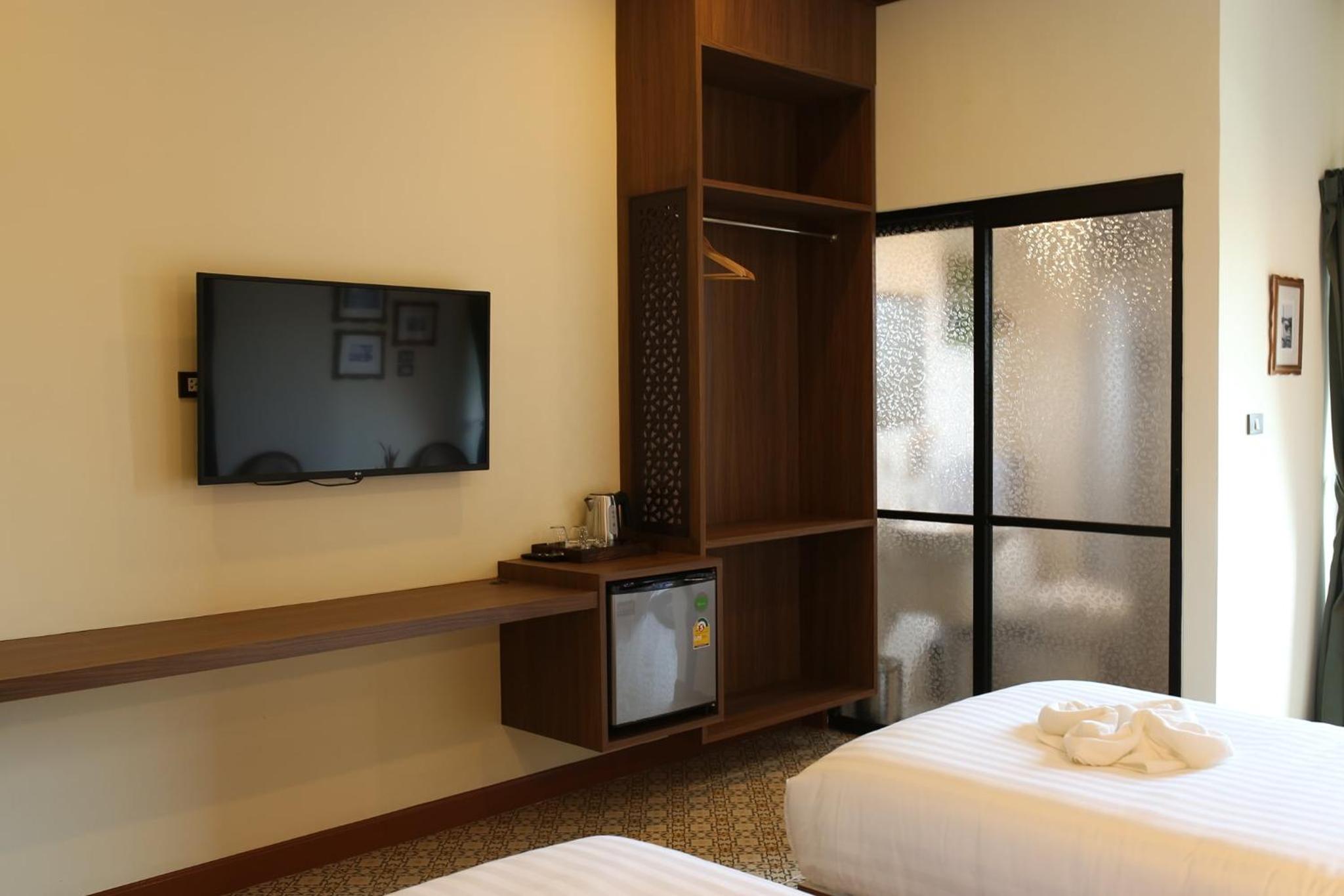 Deluxe Twin Room photo 3