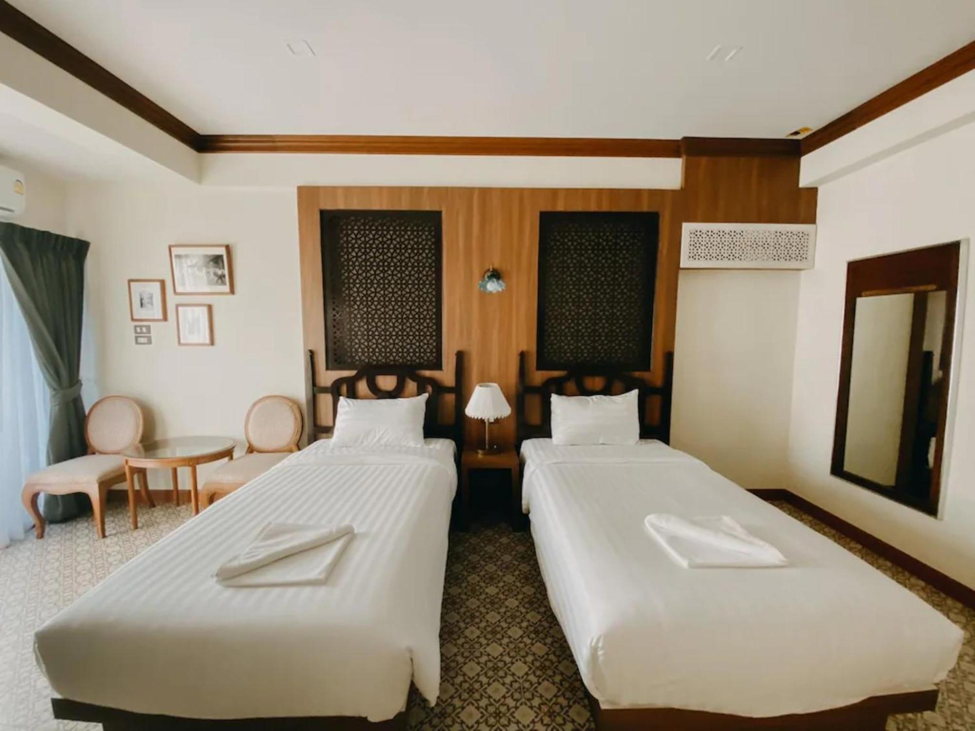 Deluxe Twin Room photo 1