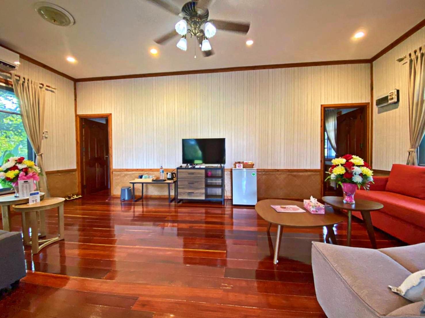 Quadruple Room with Mountain View - Photo 1