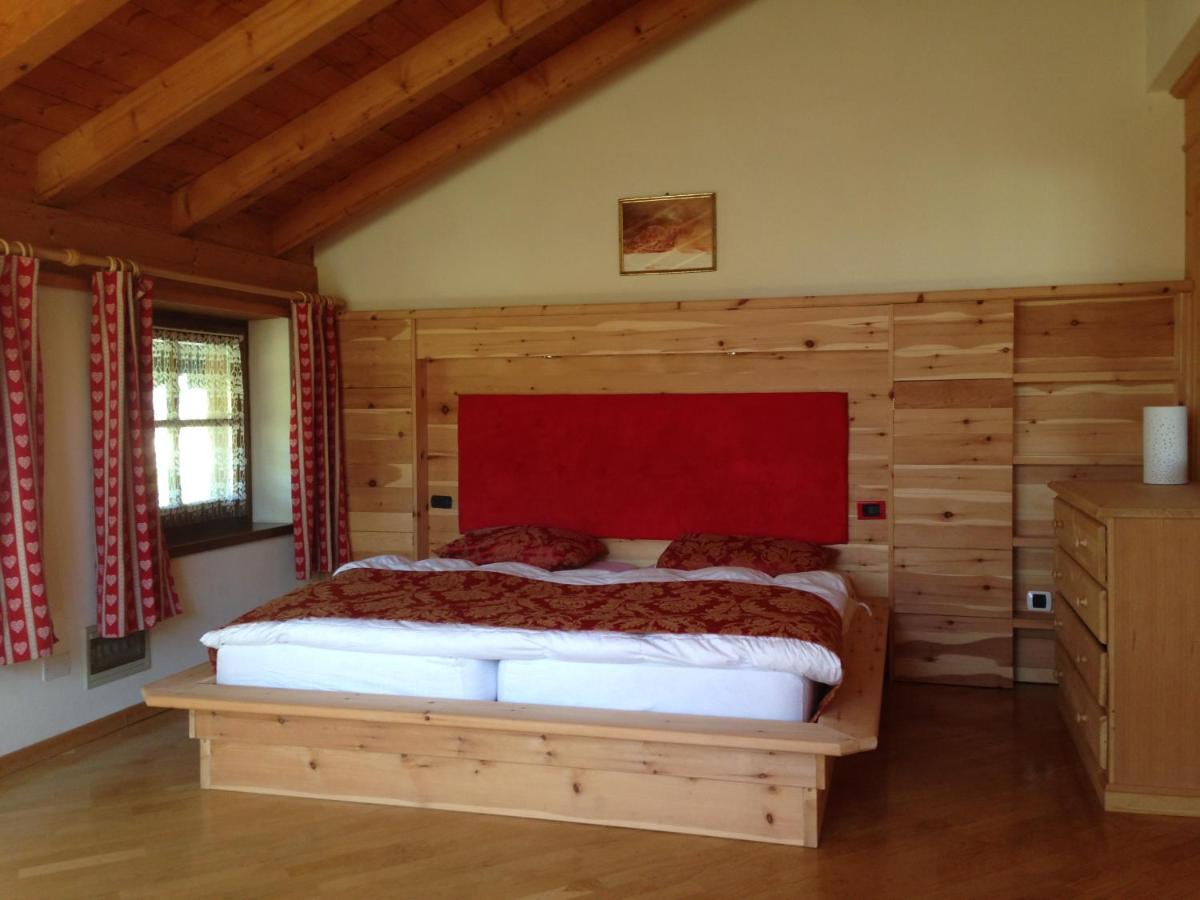 Two-Bedroom Apartment - Attic - Photo 8