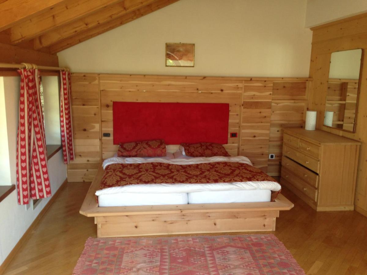 Two-Bedroom Apartment - Attic - Photo 17