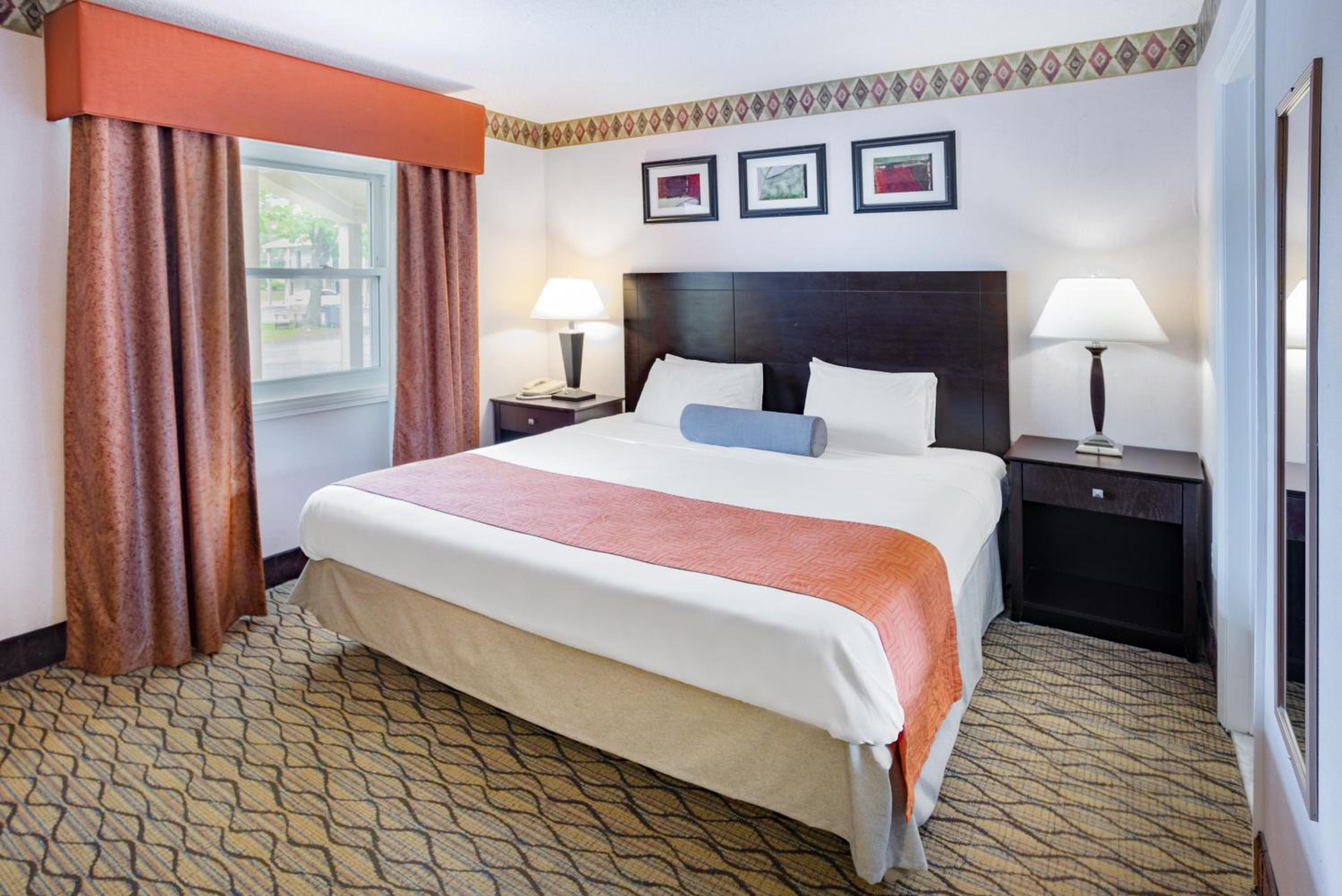 King Room- Non-Smoking - Photo 2