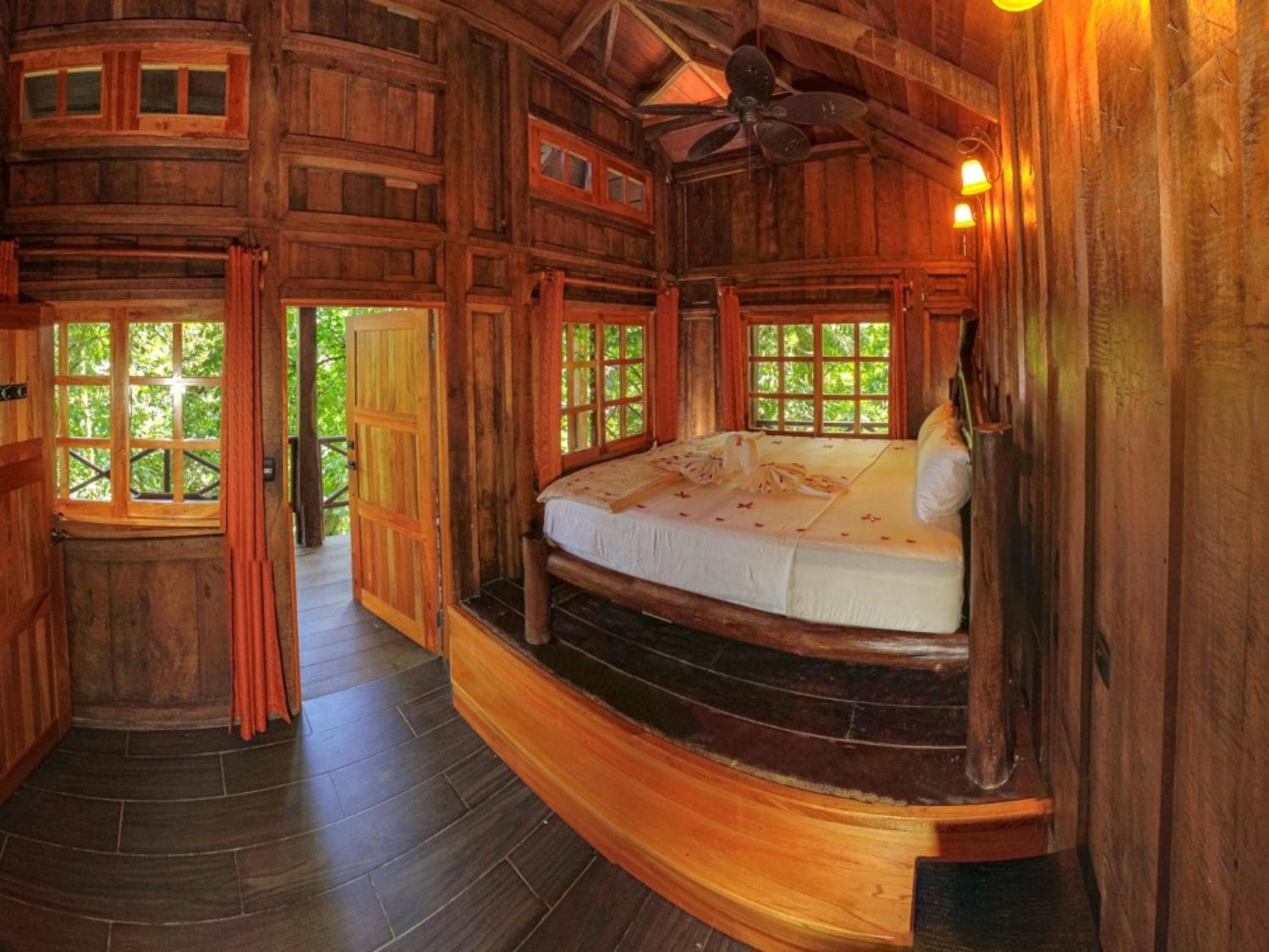 Tree House 1 King