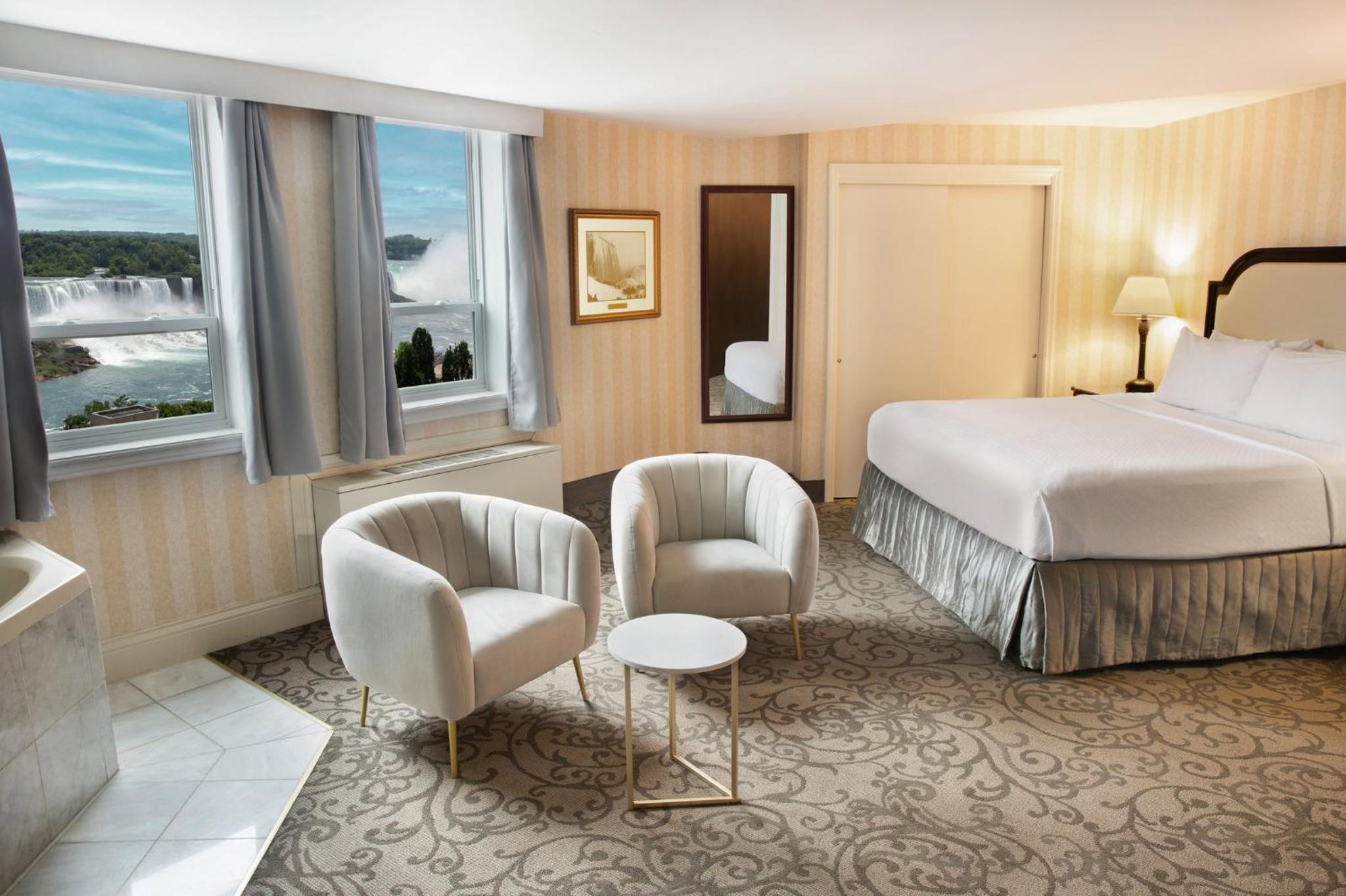 King Room With Falls View - Photo 1