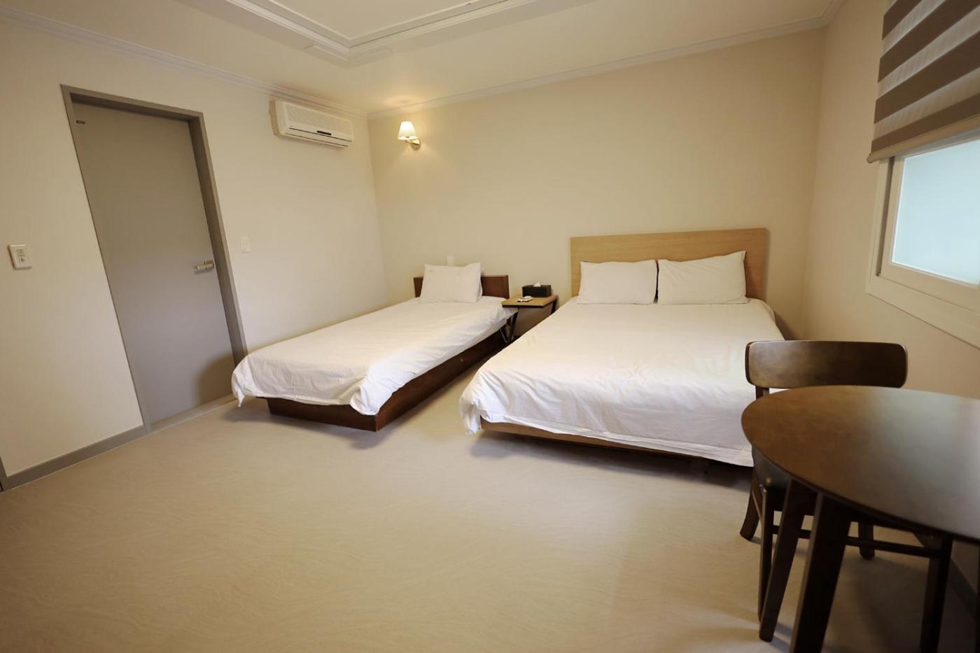 Superior Twin Room photo 2