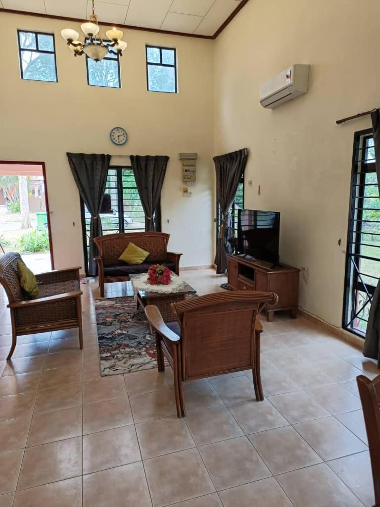 Villa photo 2
