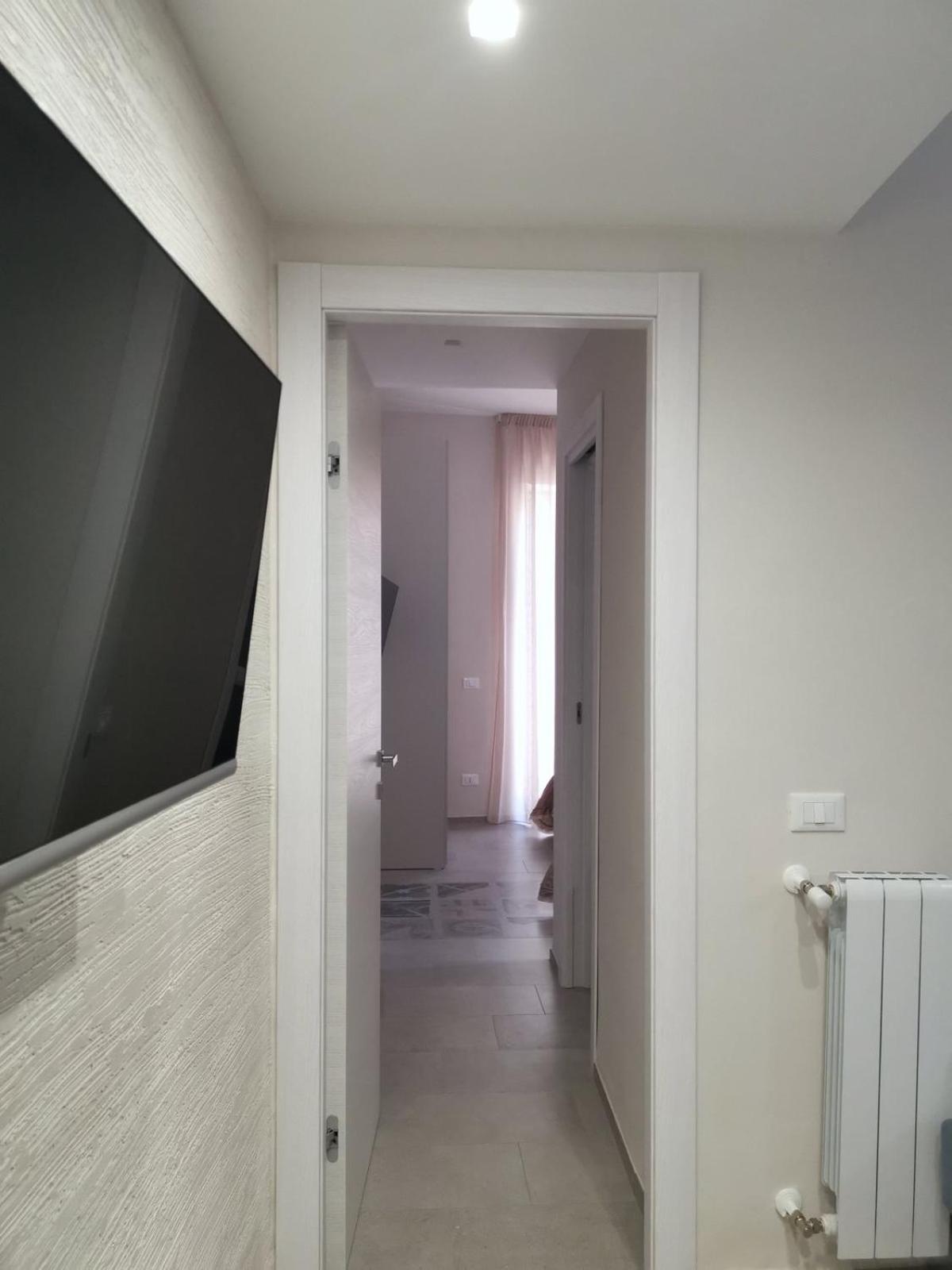 One-Bedroom House - Photo 24