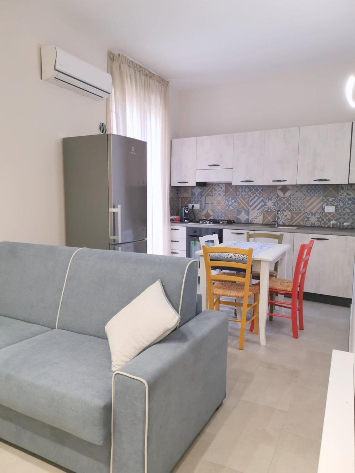One-Bedroom House - Photo 47