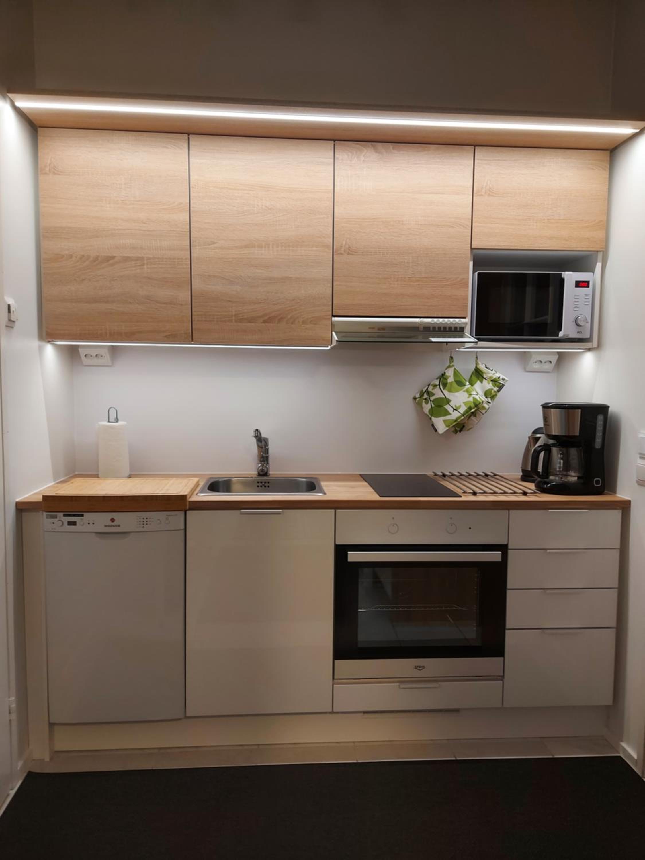 One-Bedroom Apartment - Photo 10