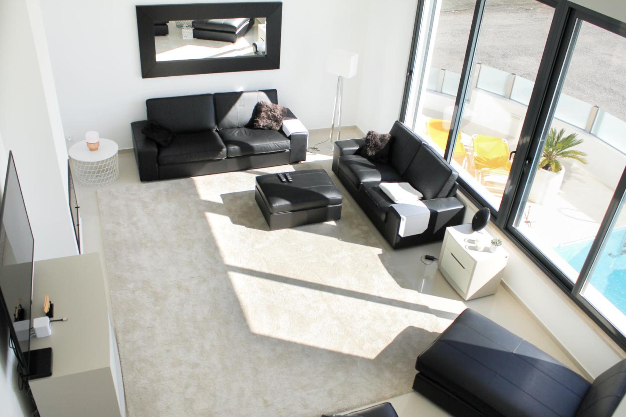 Villa photo 1
