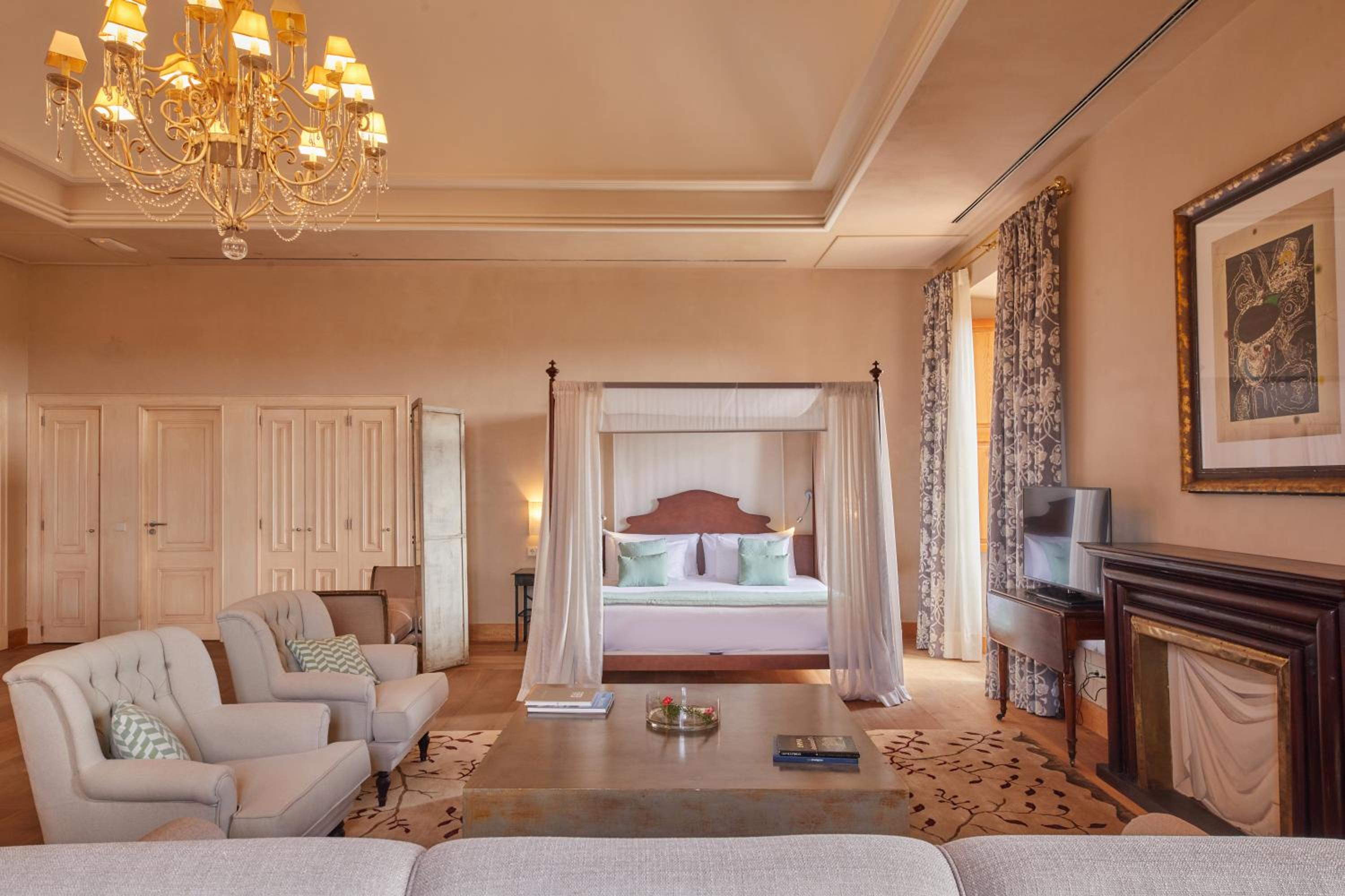 Suite Elegante Febrero