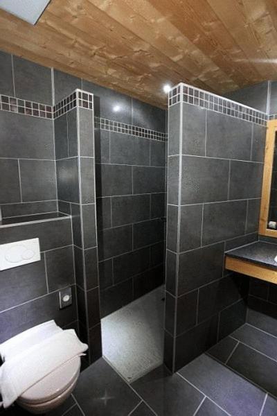 Suite - Photo 5