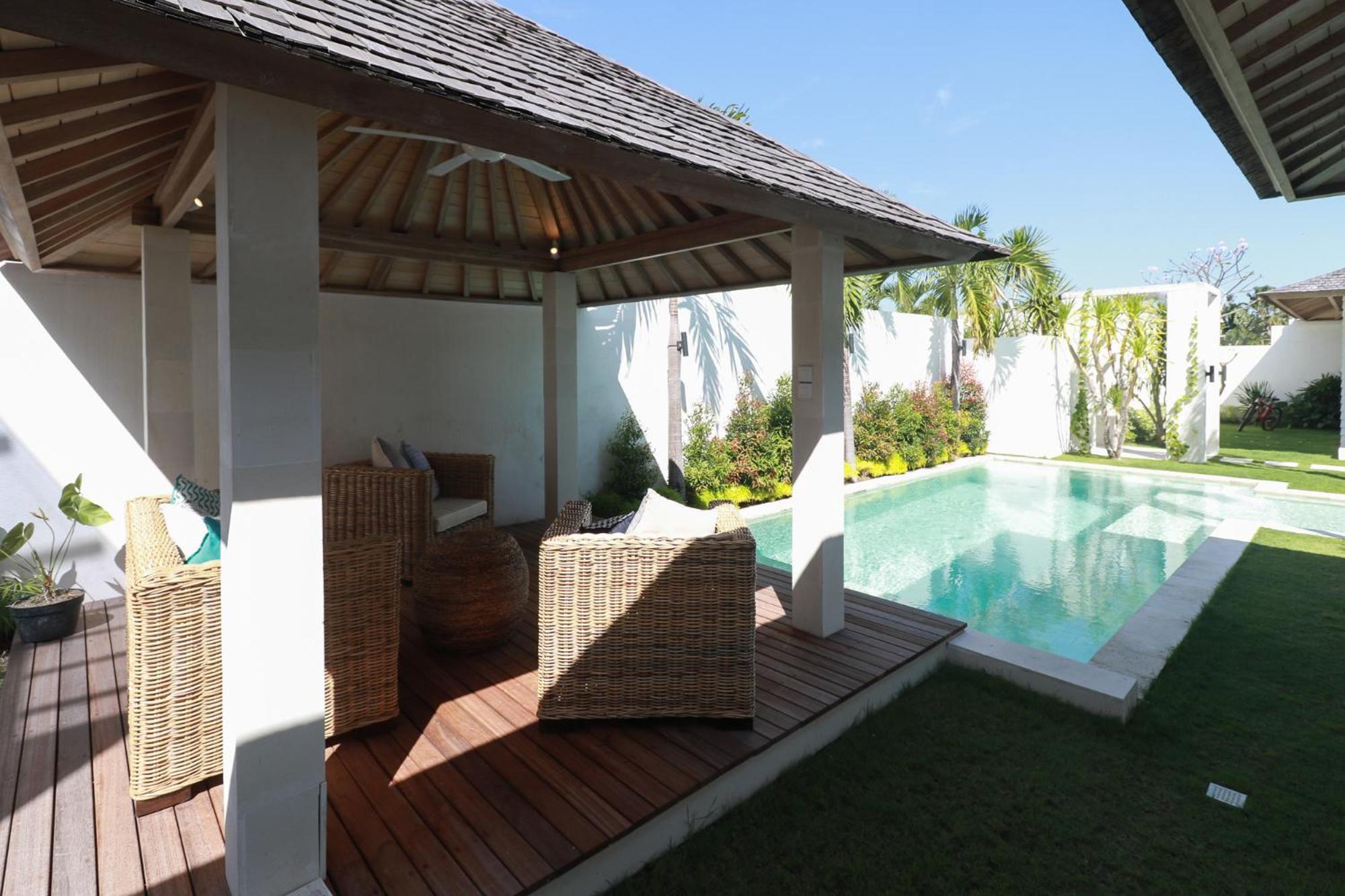 Two-Bedroom Villa - Photo 3