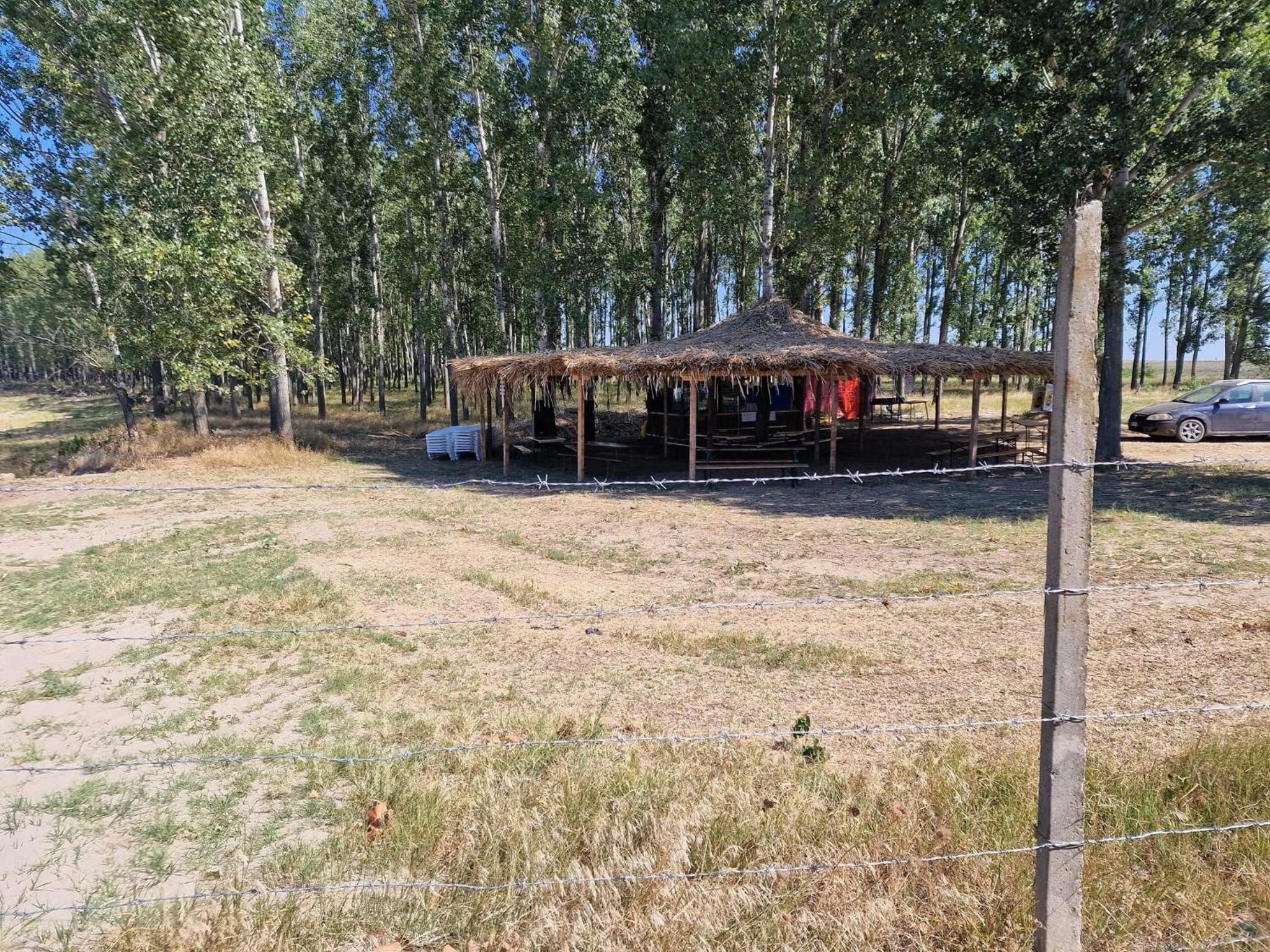 Four-Bedroom House - Photo 10