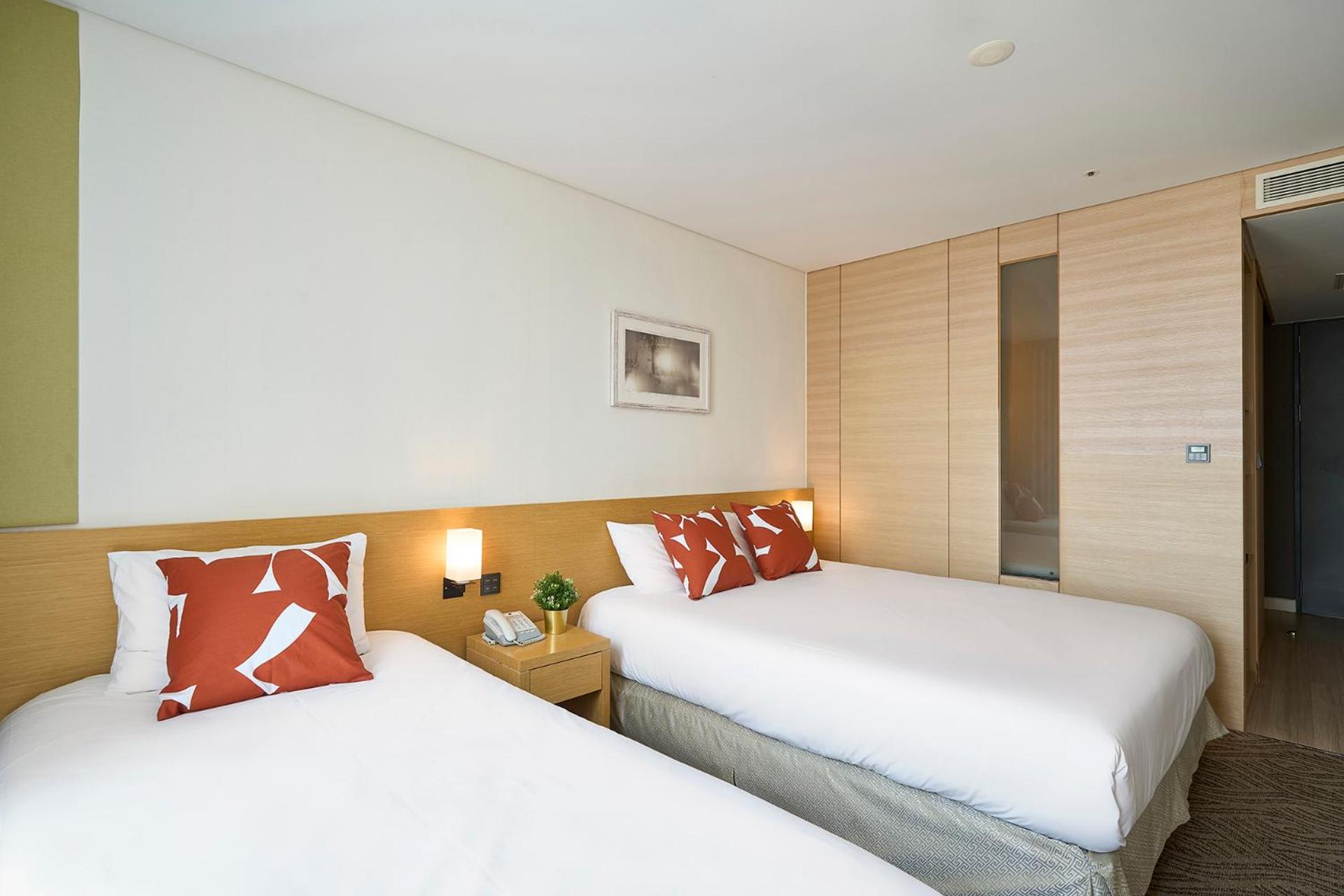 Superior Twin Room photo 2
