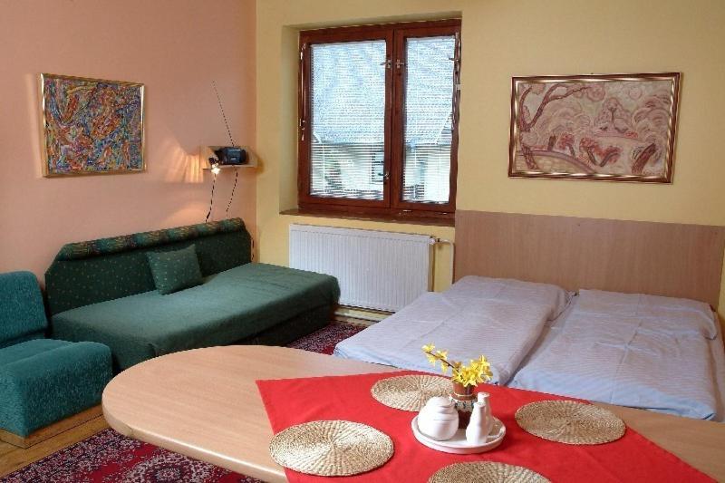 Triple Room with Private External Bathroom photo 2