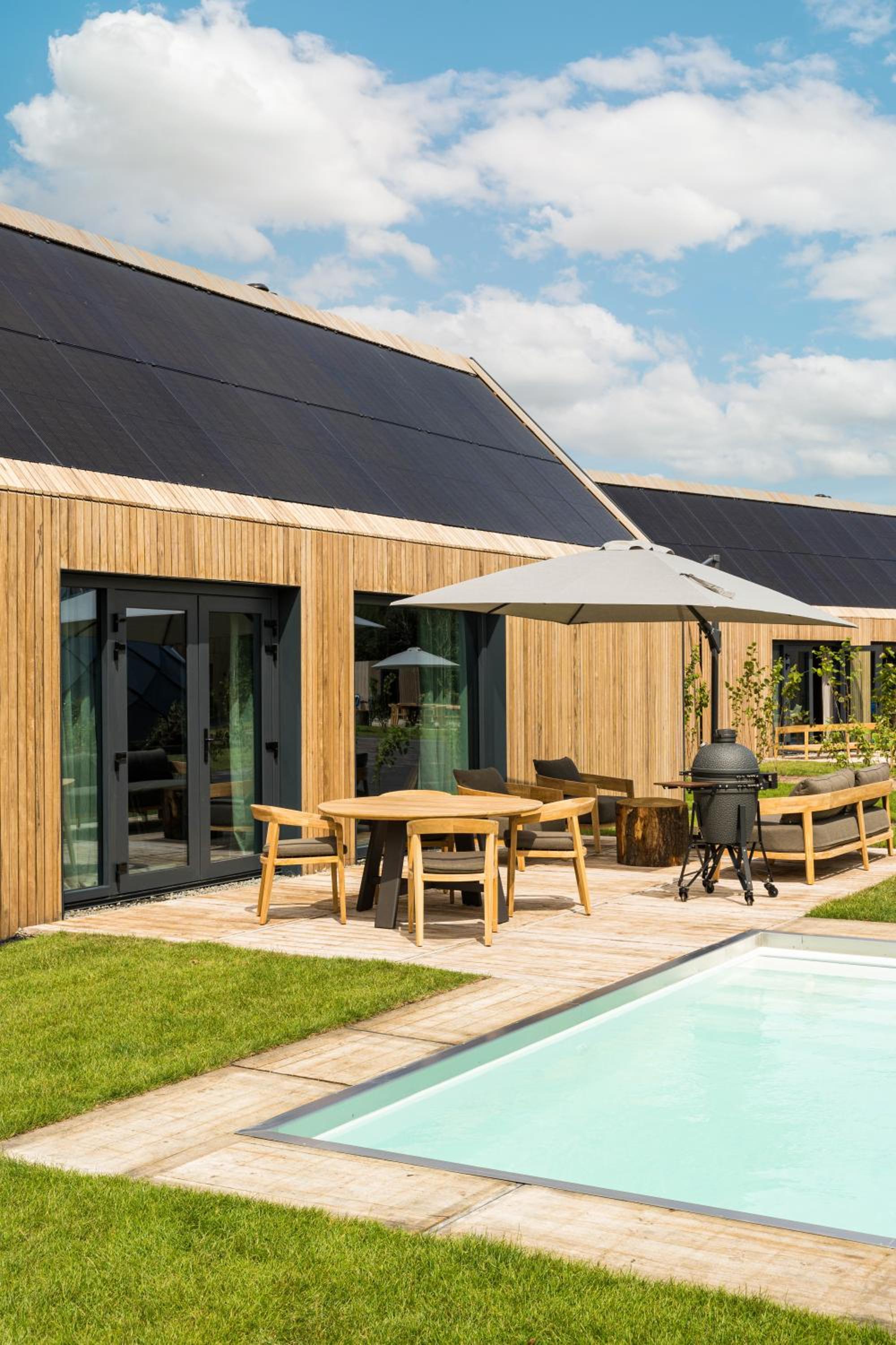 Villa with Private Pool & Sauna