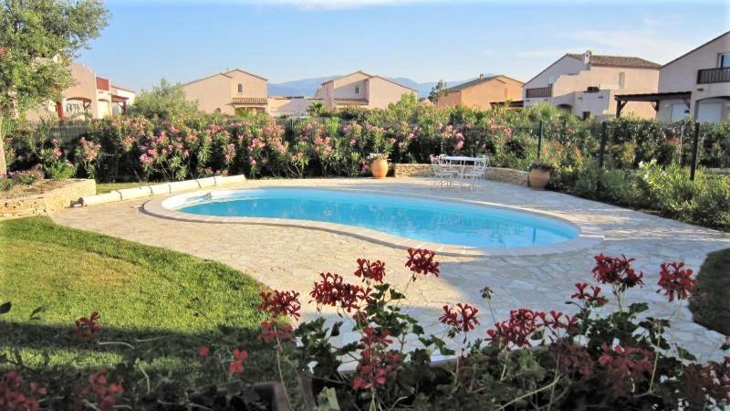 Three-Bedroom Villa photo 1