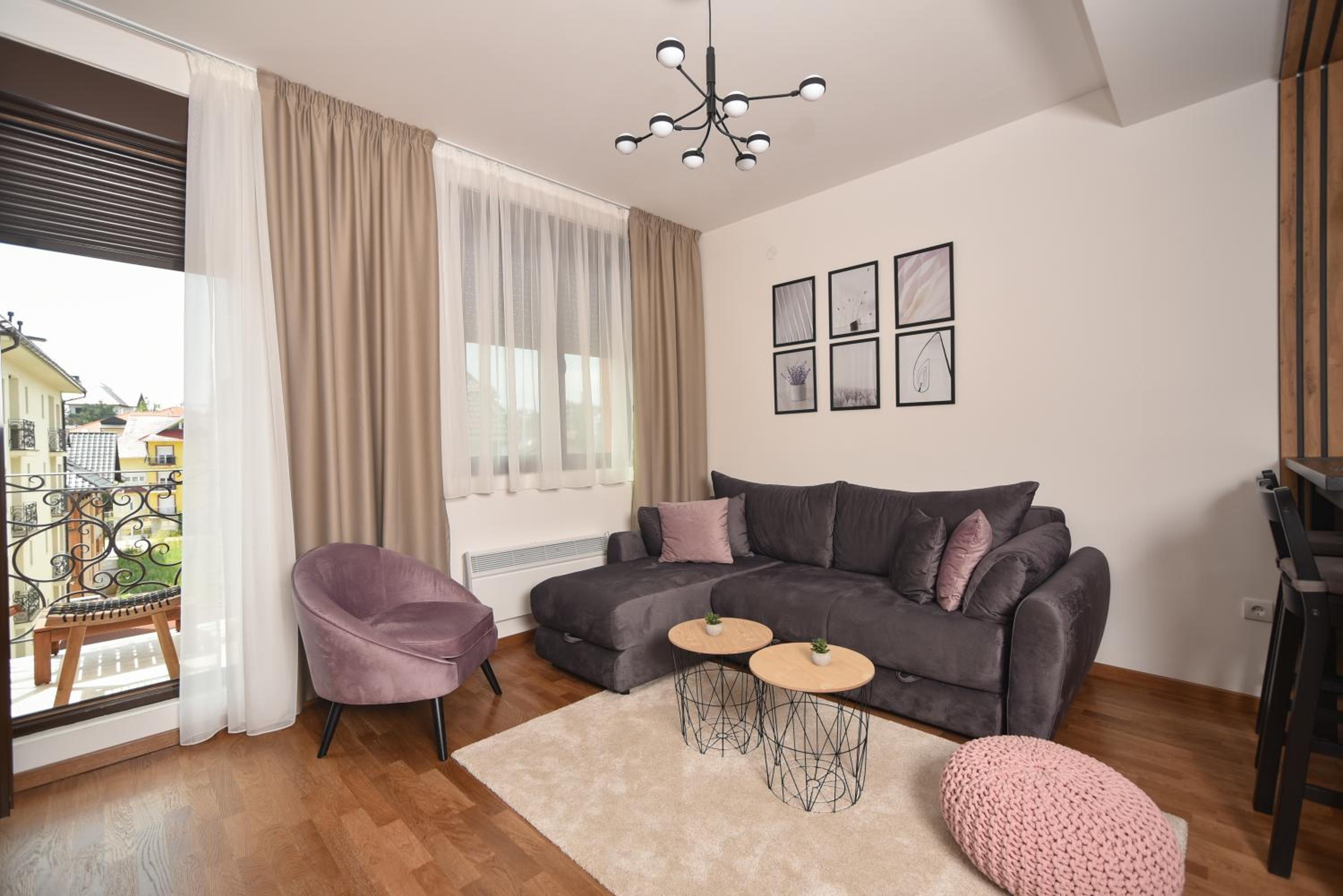 Deluxe Queen Suite - Photo 112