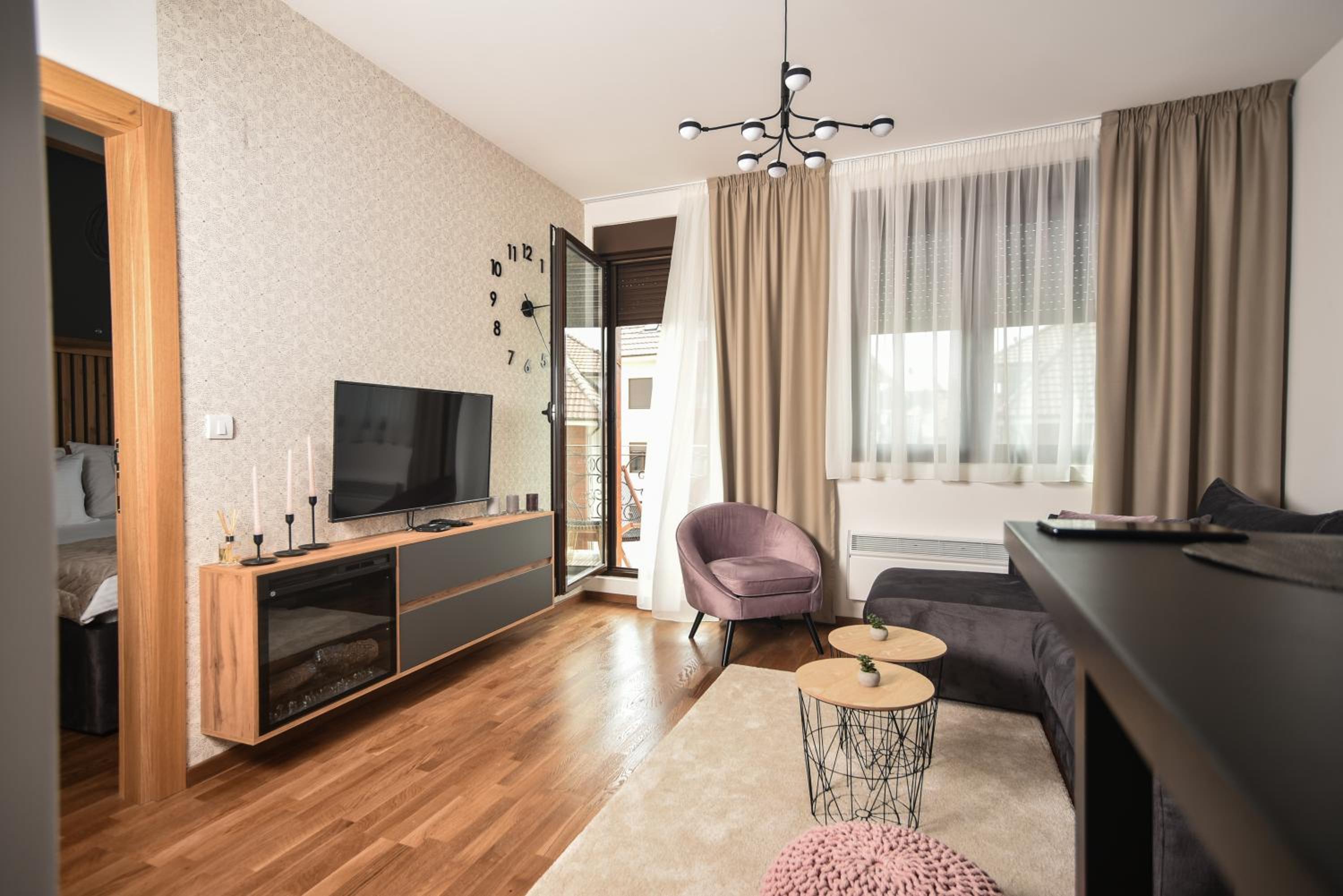 Deluxe Queen Suite - Photo 119