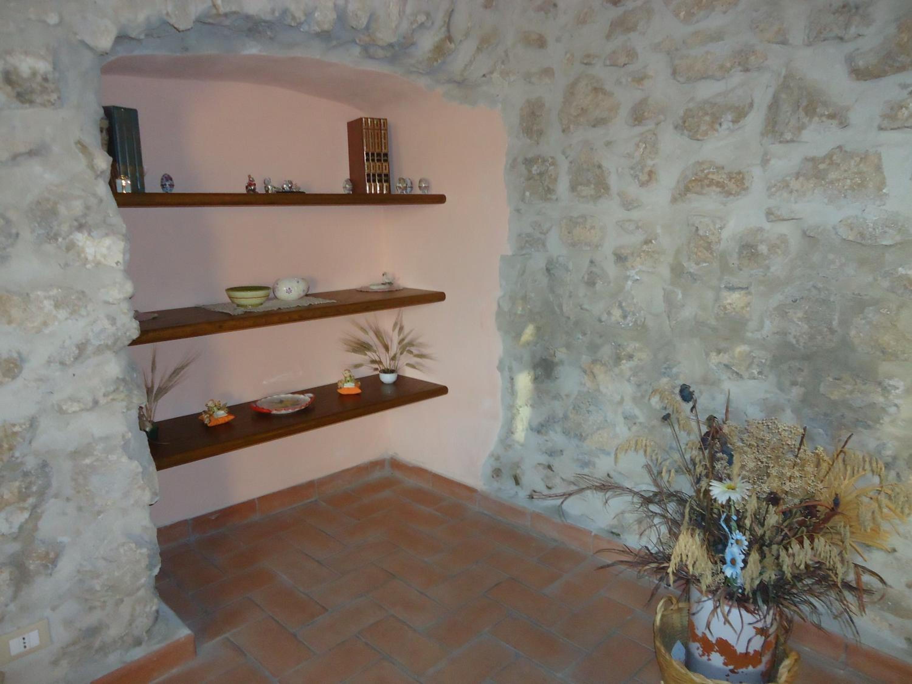 Maisonette photo 2