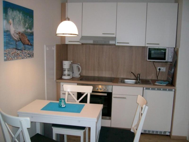 One-Bedroom Apartment photo 3