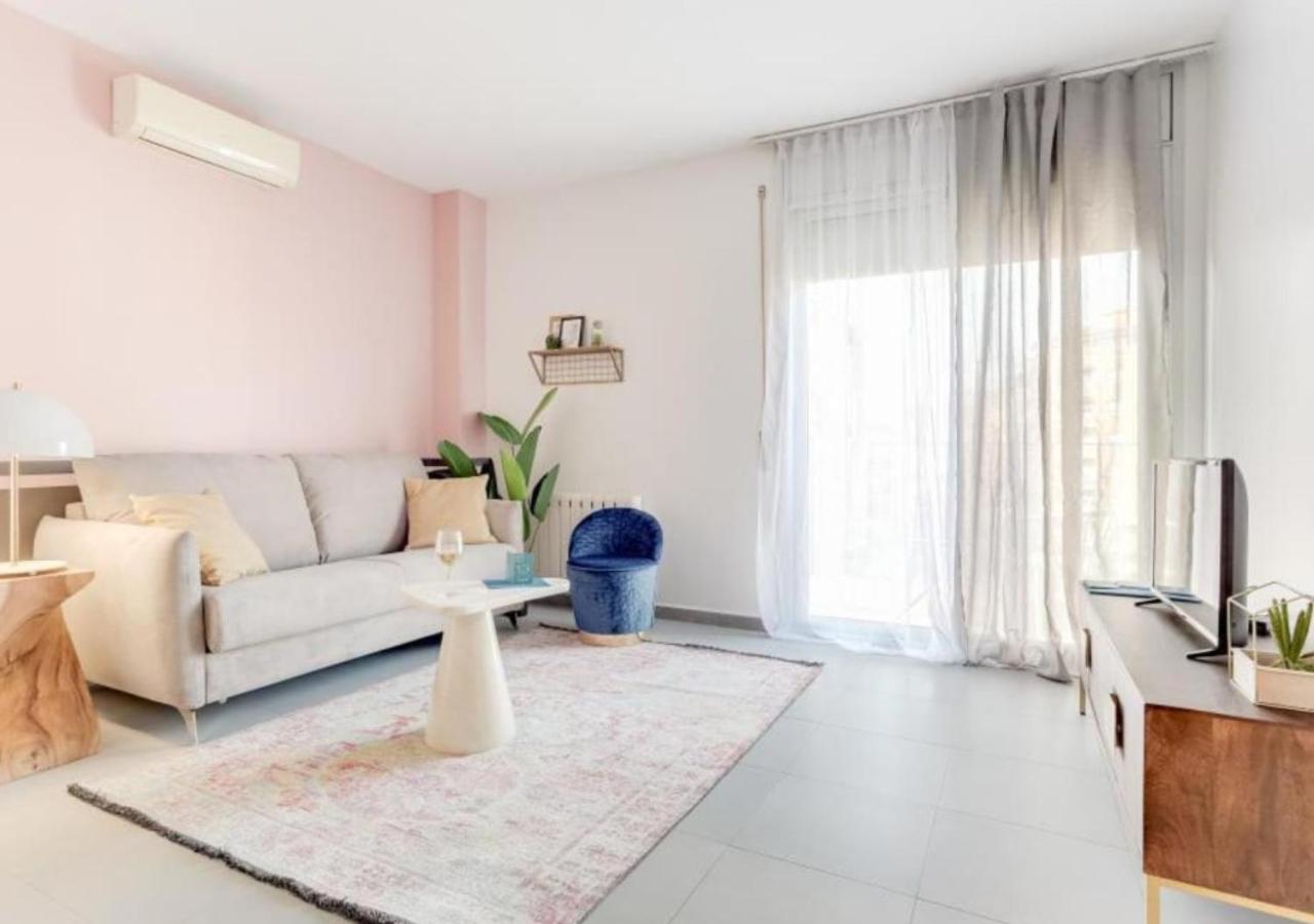 Apartamento con Balcón