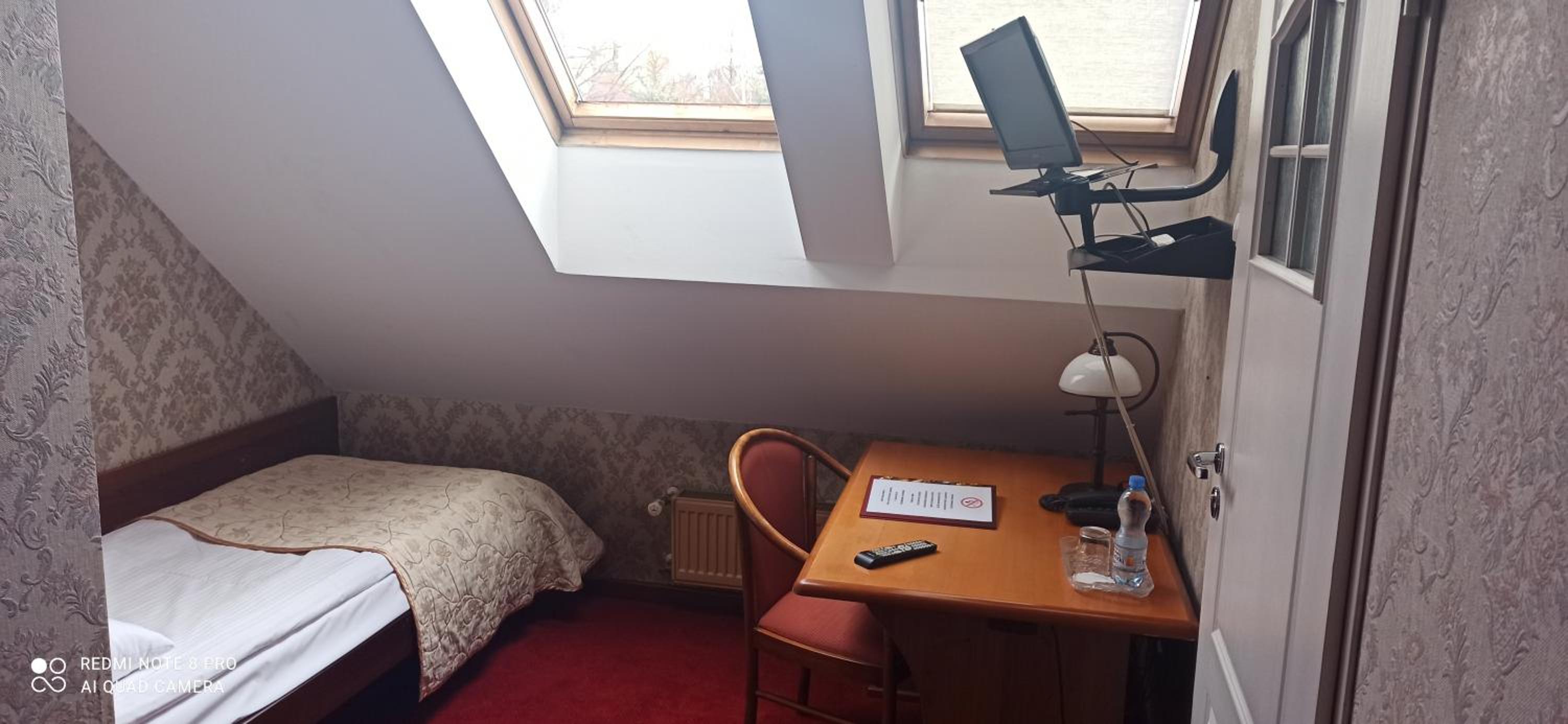 Small Single Room
