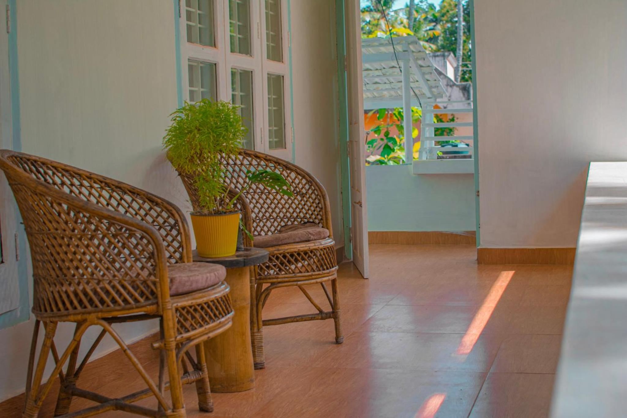 Double or Twin Room with Private External Bathroom photo 2