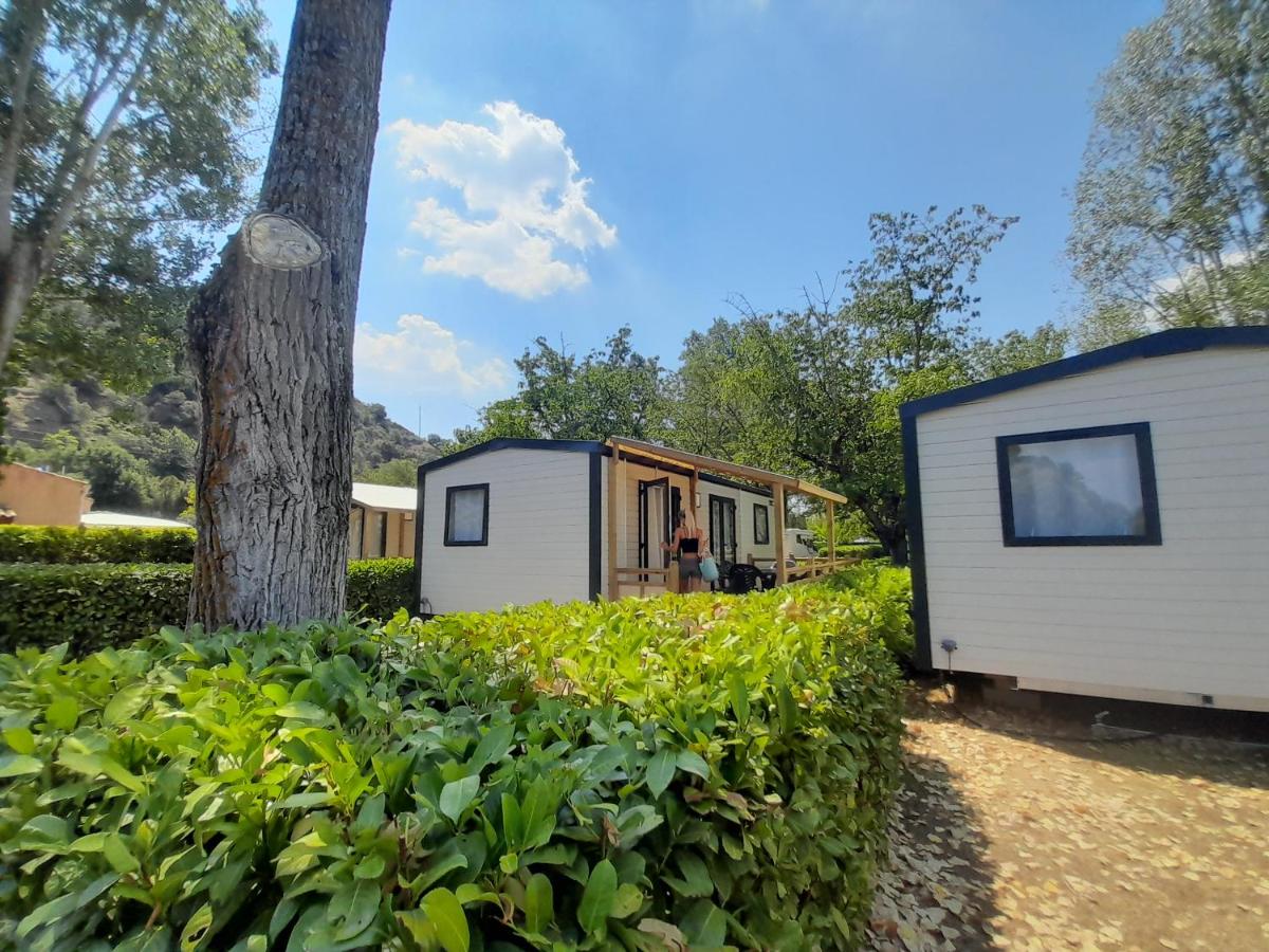 Mobile Home photo 1