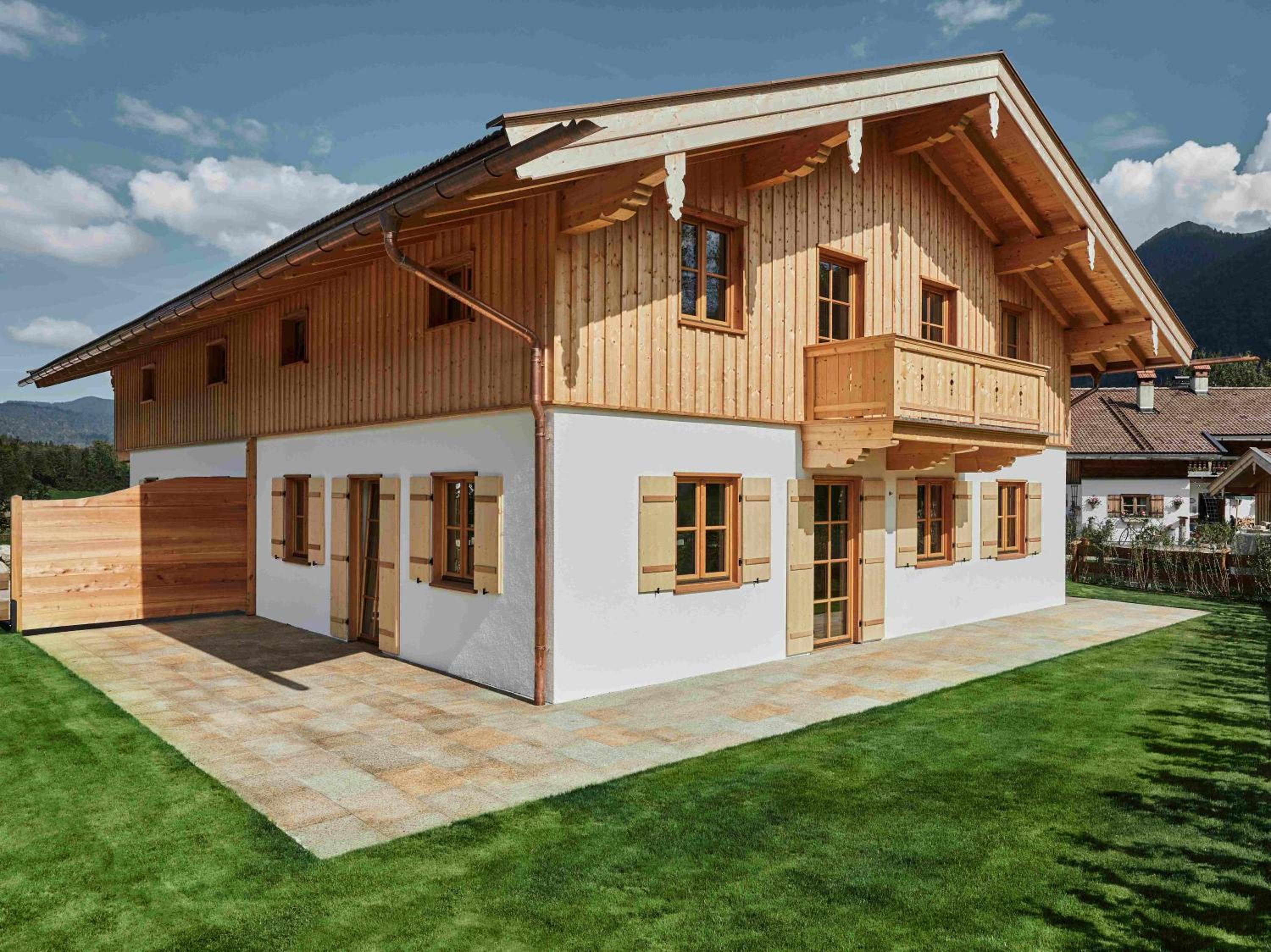 Three-Bedroom House photo 3
