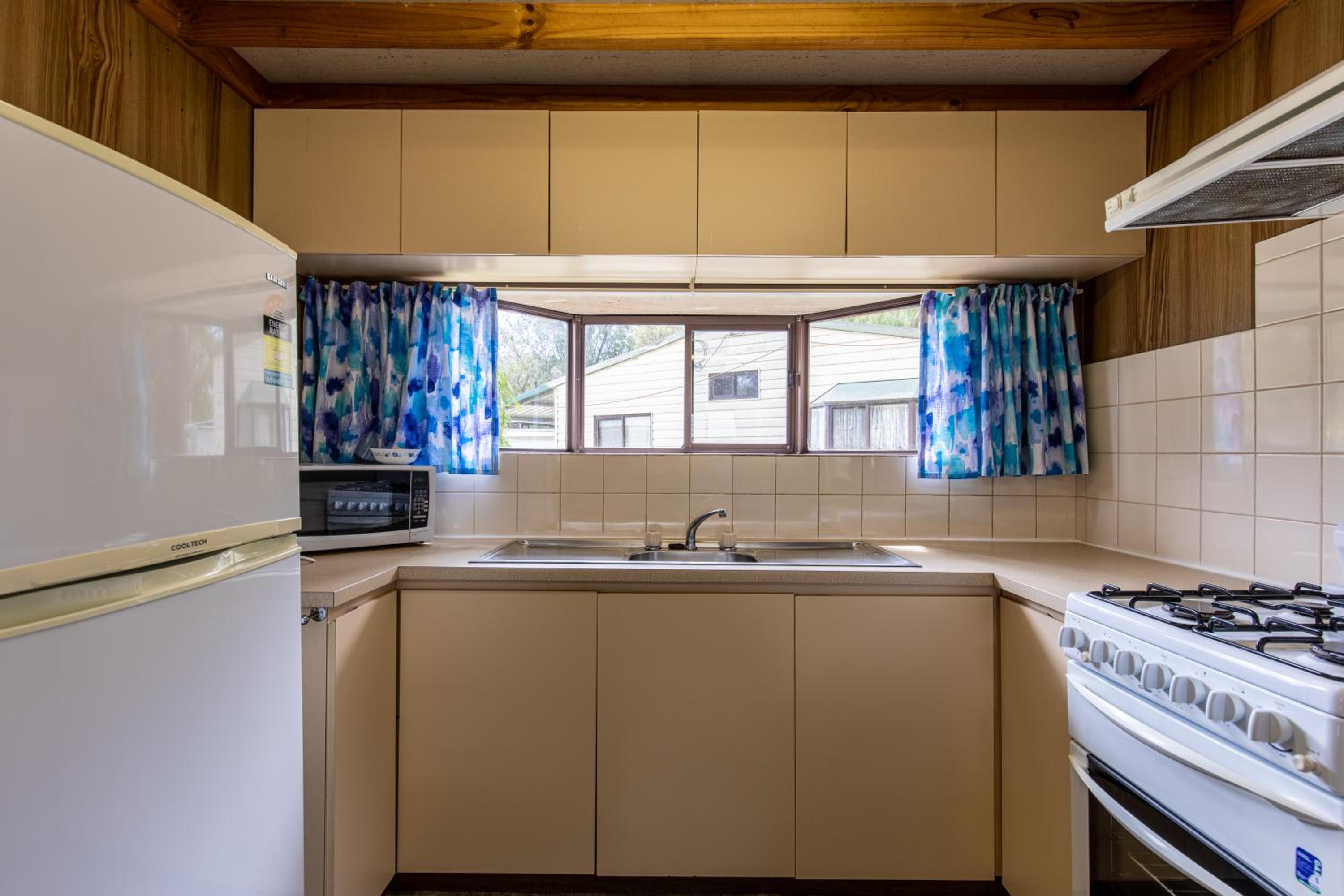 2 Bedroom Park Home - Photo 13