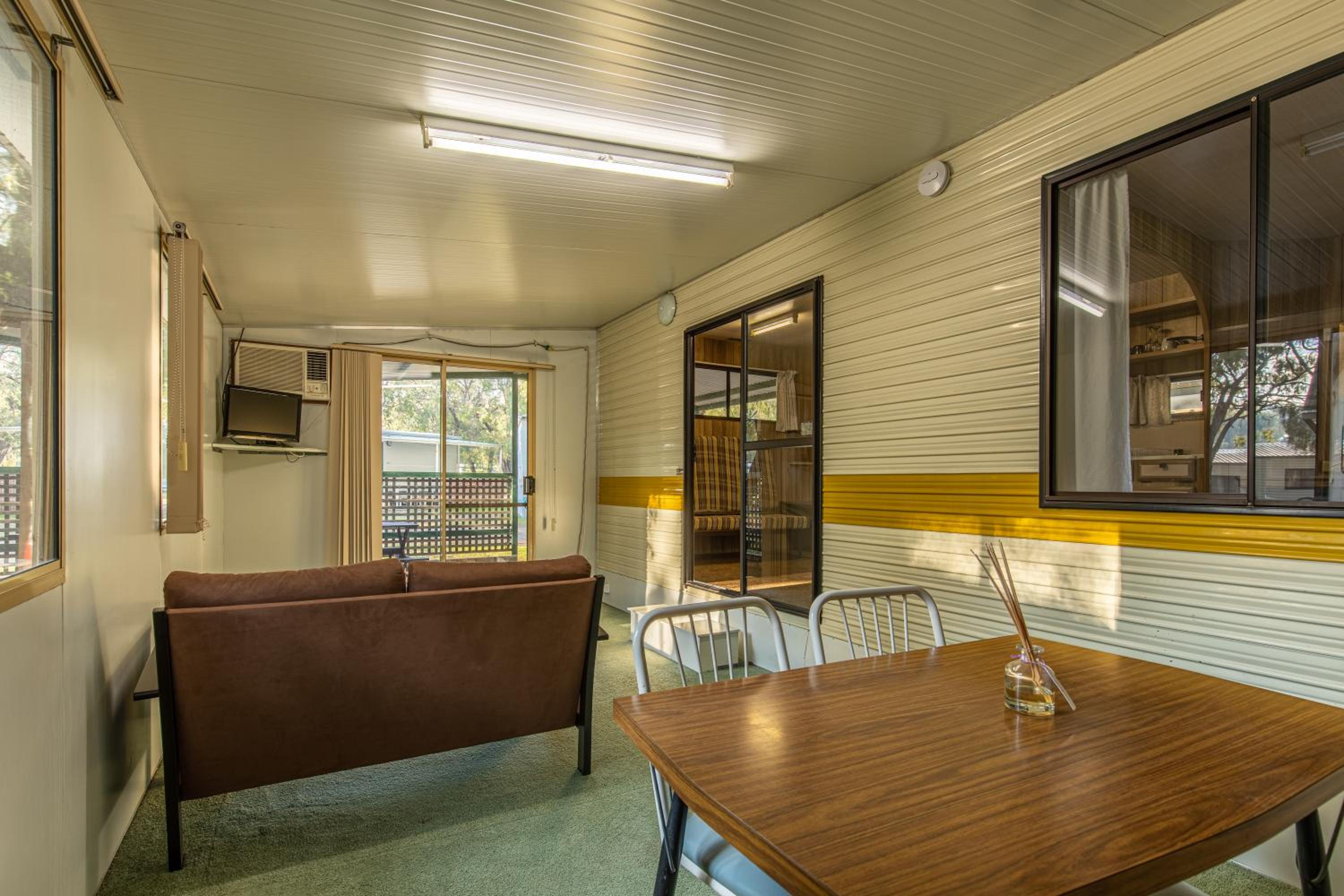 1 Bedroom Park Home - Photo 3
