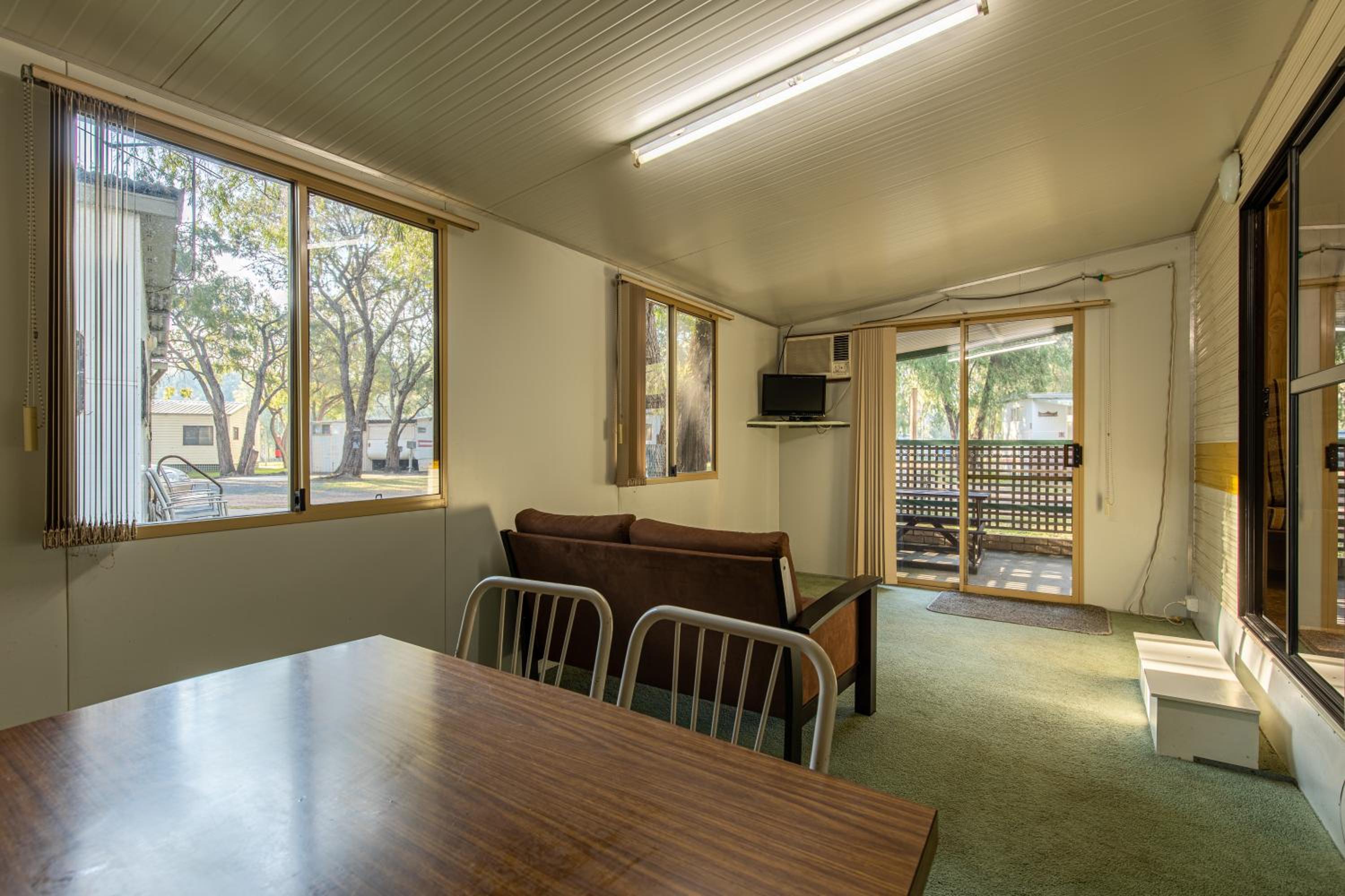 1 Bedroom Park Home - Photo 2