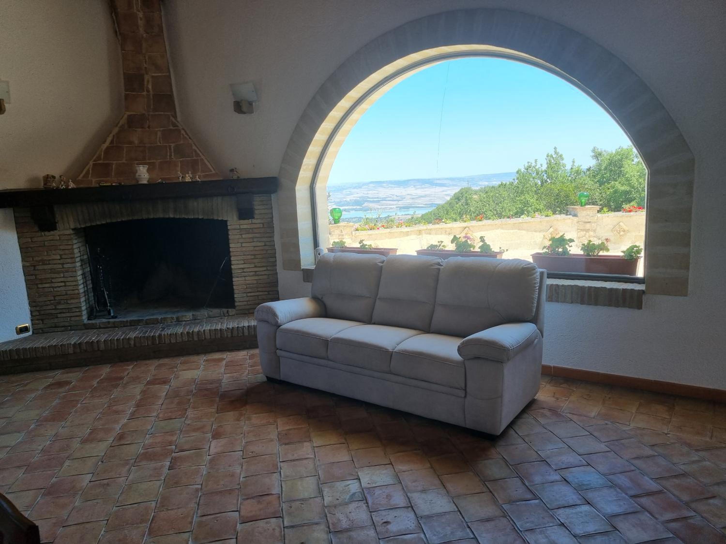 Villa photo 1